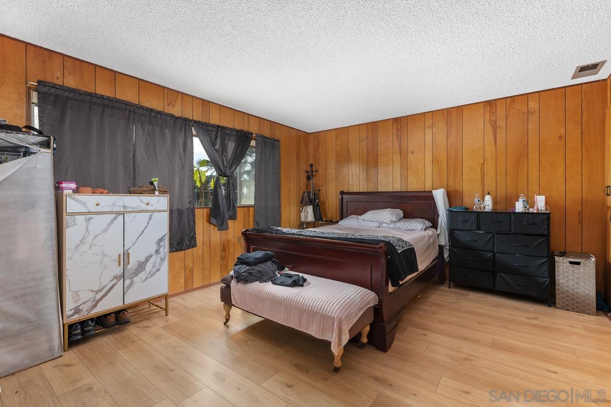 Detail Gallery Image 14 of 19 For 3000  Blackwell Dr, Vista,  CA 92084 - 3 Beds | 3 Baths