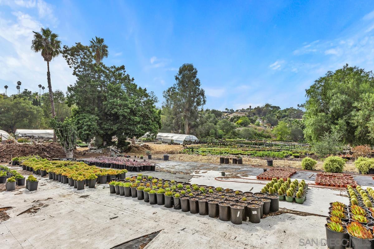 Detail Gallery Image 17 of 19 For 3000  Blackwell Dr, Vista,  CA 92084 - 3 Beds | 3 Baths