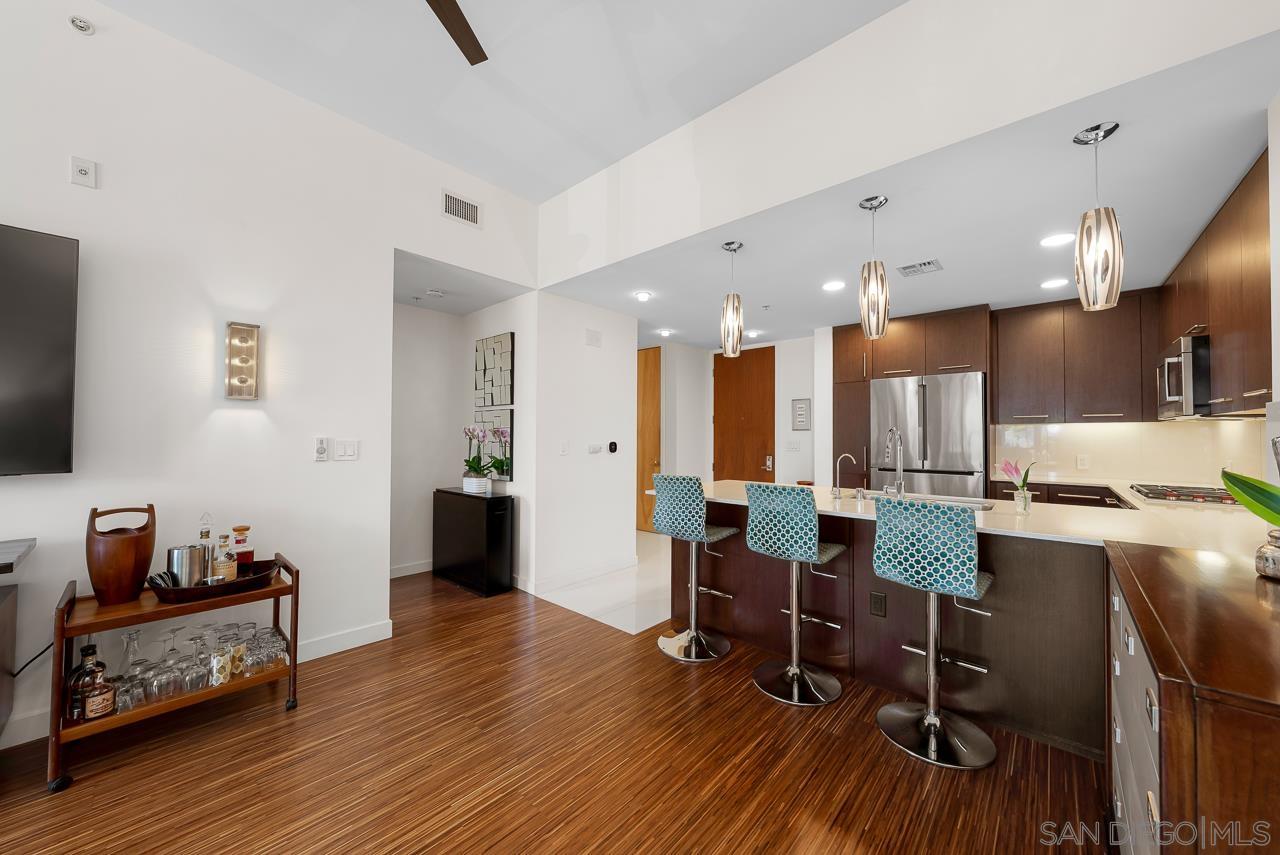 Detail Gallery Image 10 of 40 For 845  Fort Stockton  #312,  San Diego,  CA 92103 - 4 Beds | 2 Baths