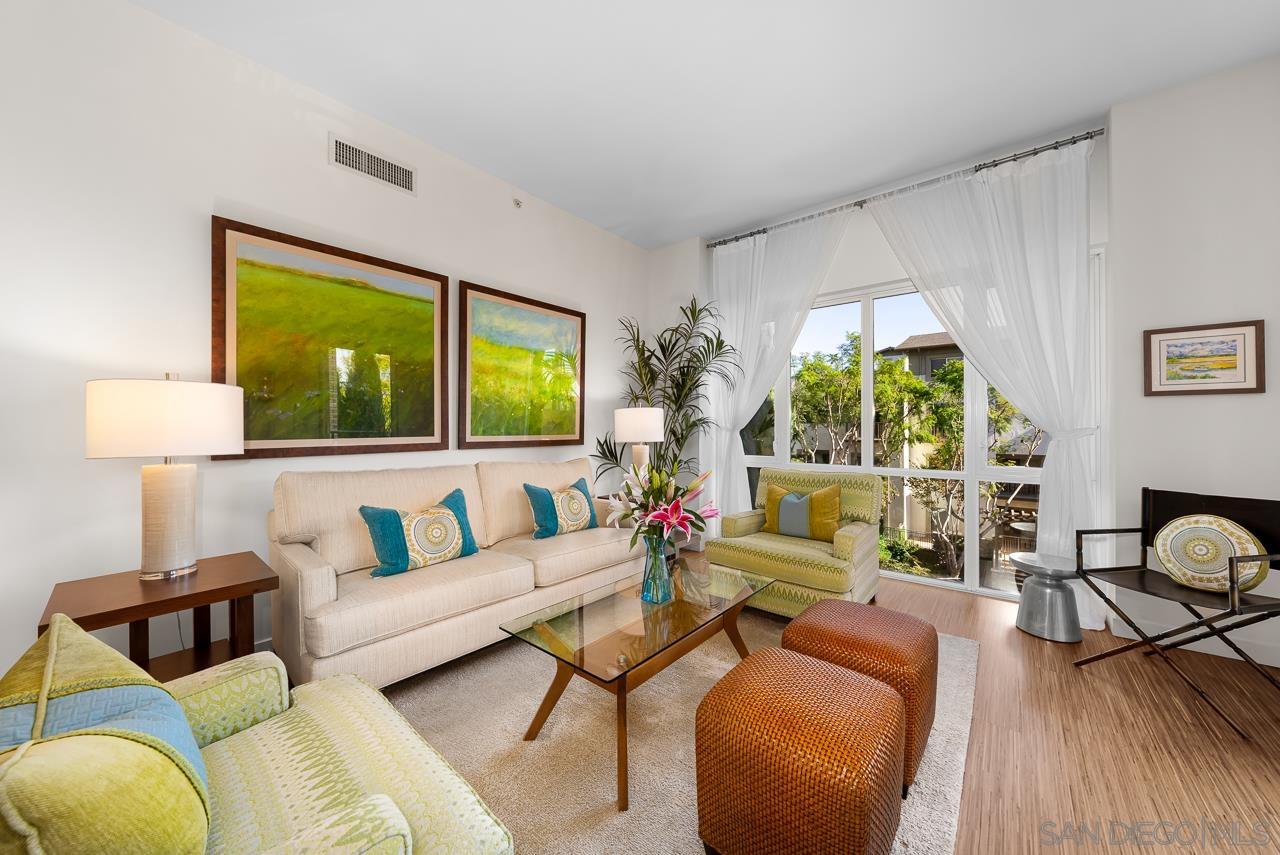 Detail Gallery Image 12 of 40 For 845  Fort Stockton  #312,  San Diego,  CA 92103 - 4 Beds | 2 Baths