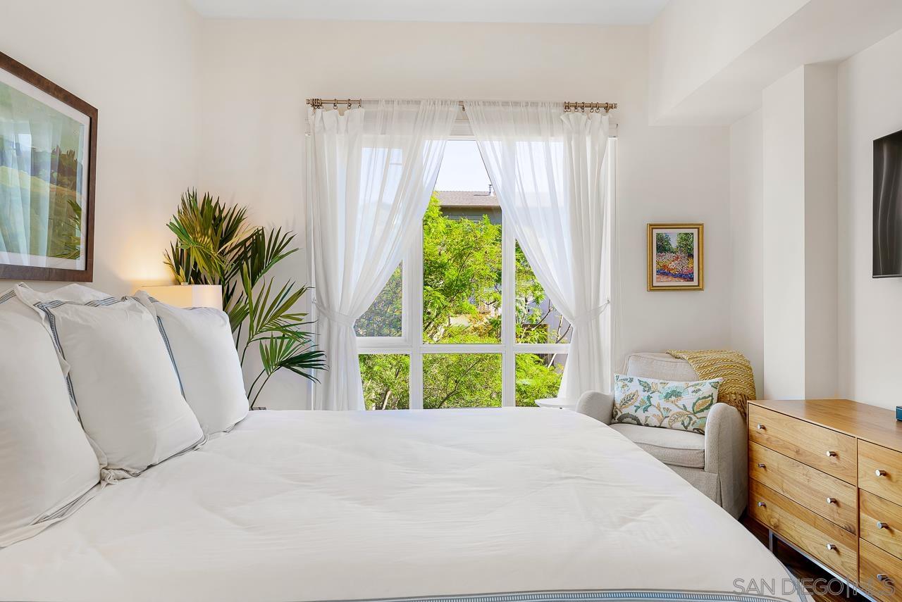 Detail Gallery Image 27 of 40 For 845  Fort Stockton  #312,  San Diego,  CA 92103 - 4 Beds | 2 Baths