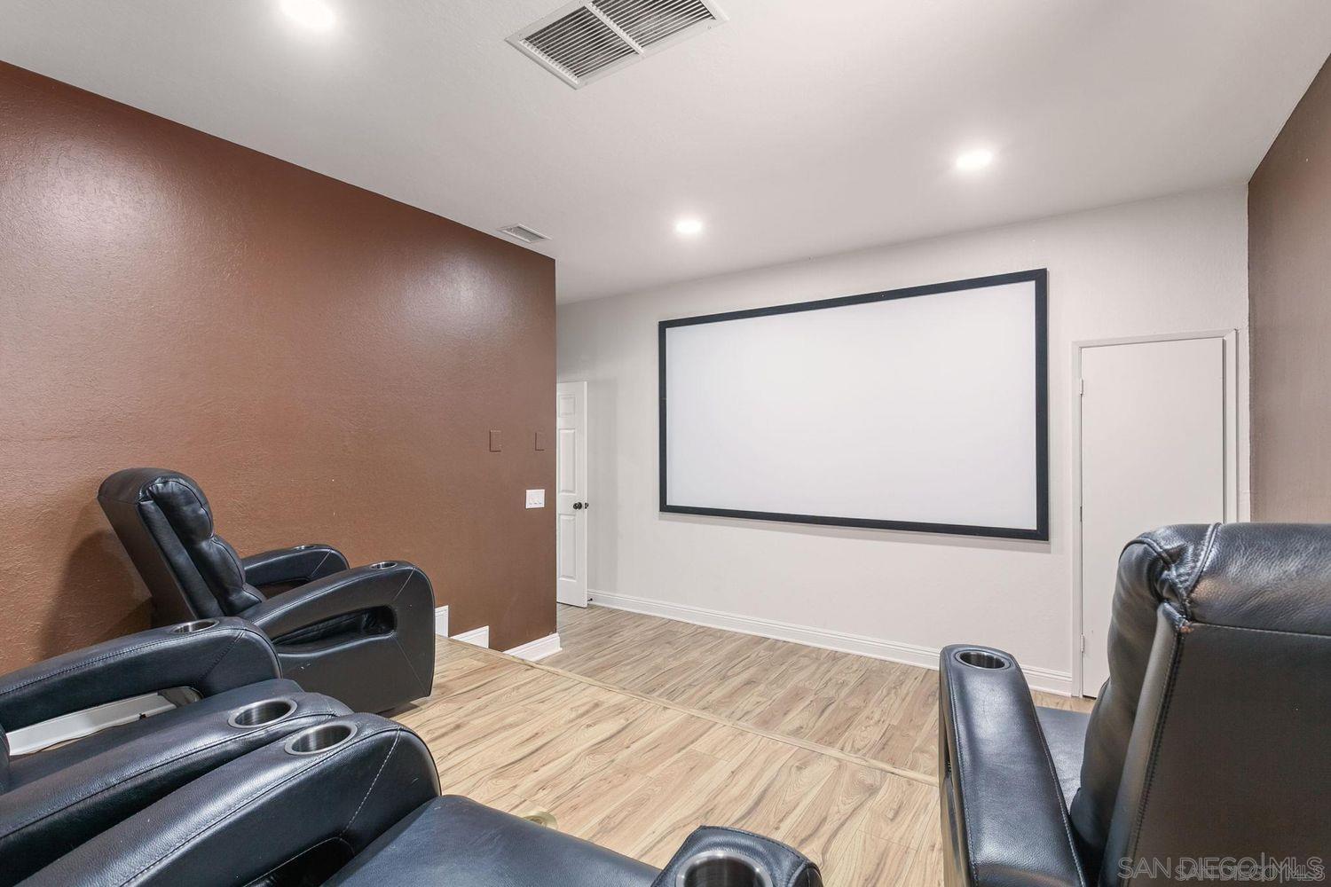 Detail Gallery Image 18 of 62 For 9431 W Lilac Rd, Escondido,  CA 92026 - 6 Beds | 4/2 Baths