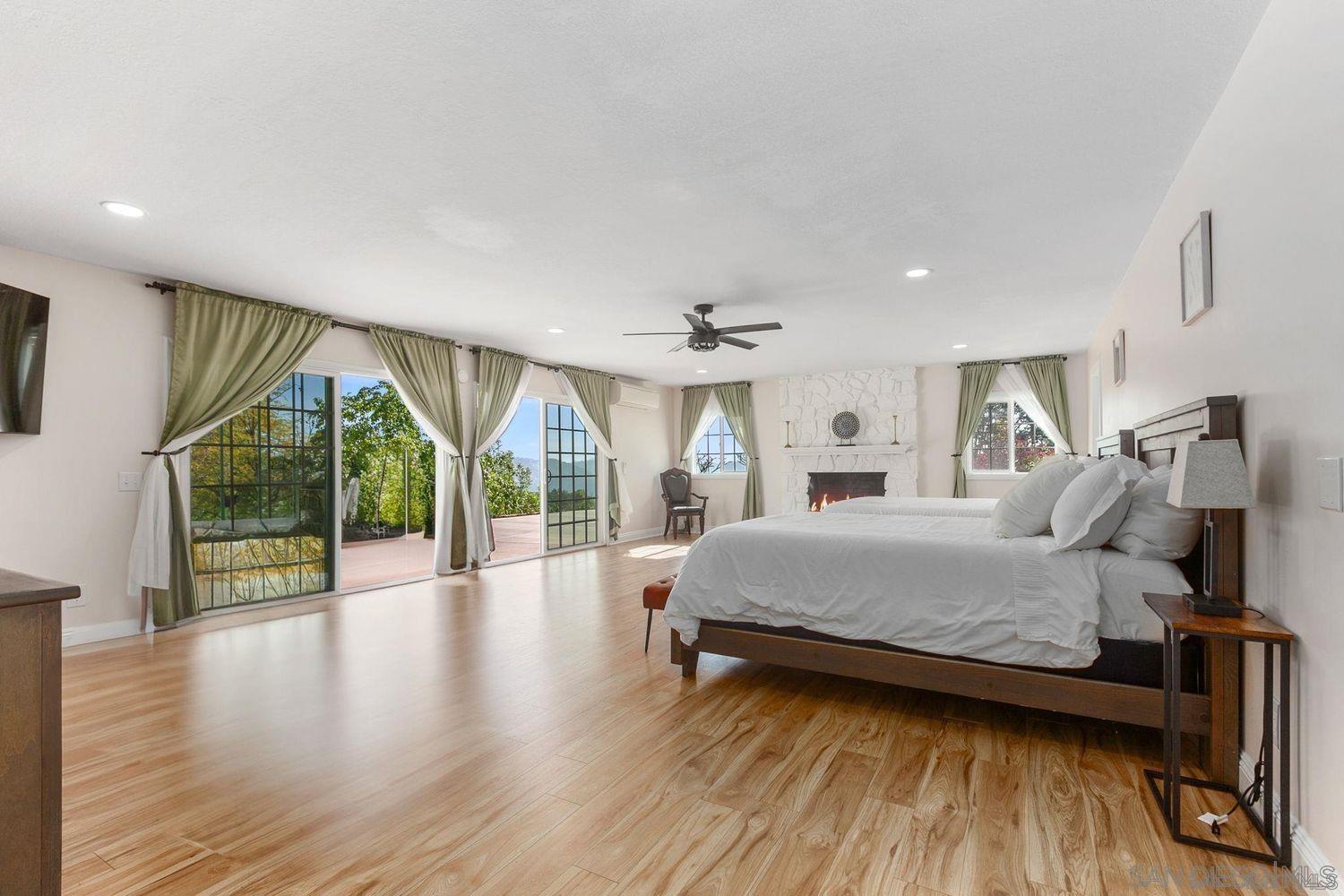 Detail Gallery Image 21 of 62 For 9431 W Lilac Rd, Escondido,  CA 92026 - 6 Beds | 4/2 Baths