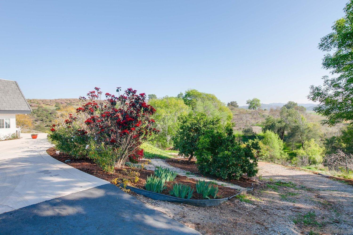 Detail Gallery Image 43 of 62 For 9431 W Lilac Rd, Escondido,  CA 92026 - 6 Beds | 4/2 Baths