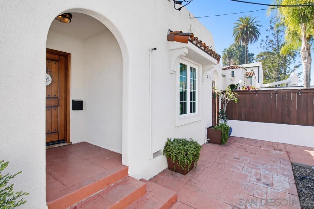 Detail Gallery Image 3 of 30 For 4153 1/2  Adams, San Diego,  CA 92116 - 2 Beds | 2 Baths