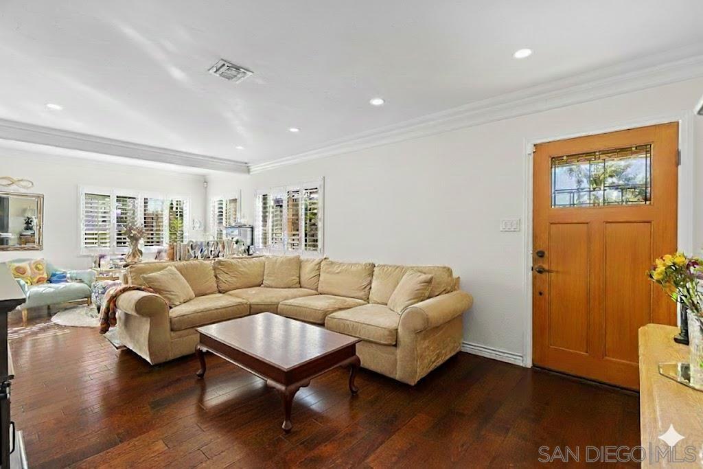 Detail Gallery Image 14 of 63 For 2038 S Freeman, Oceanside,  CA 92054 - 3 Beds | 2 Baths