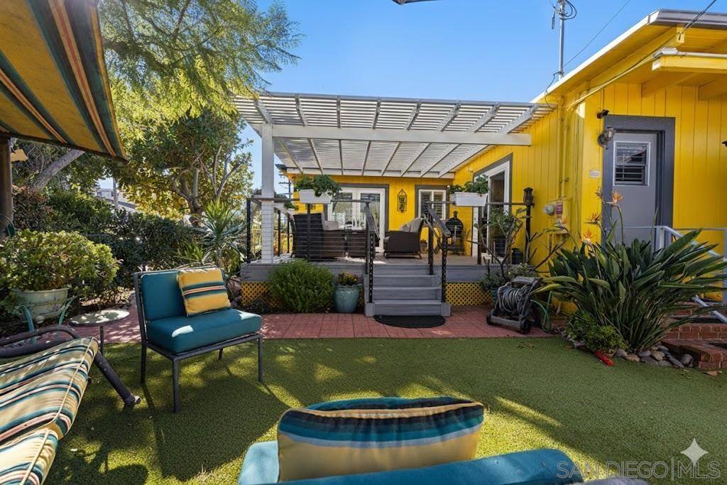 Detail Gallery Image 8 of 63 For 2038 S Freeman, Oceanside,  CA 92054 - 3 Beds | 2 Baths