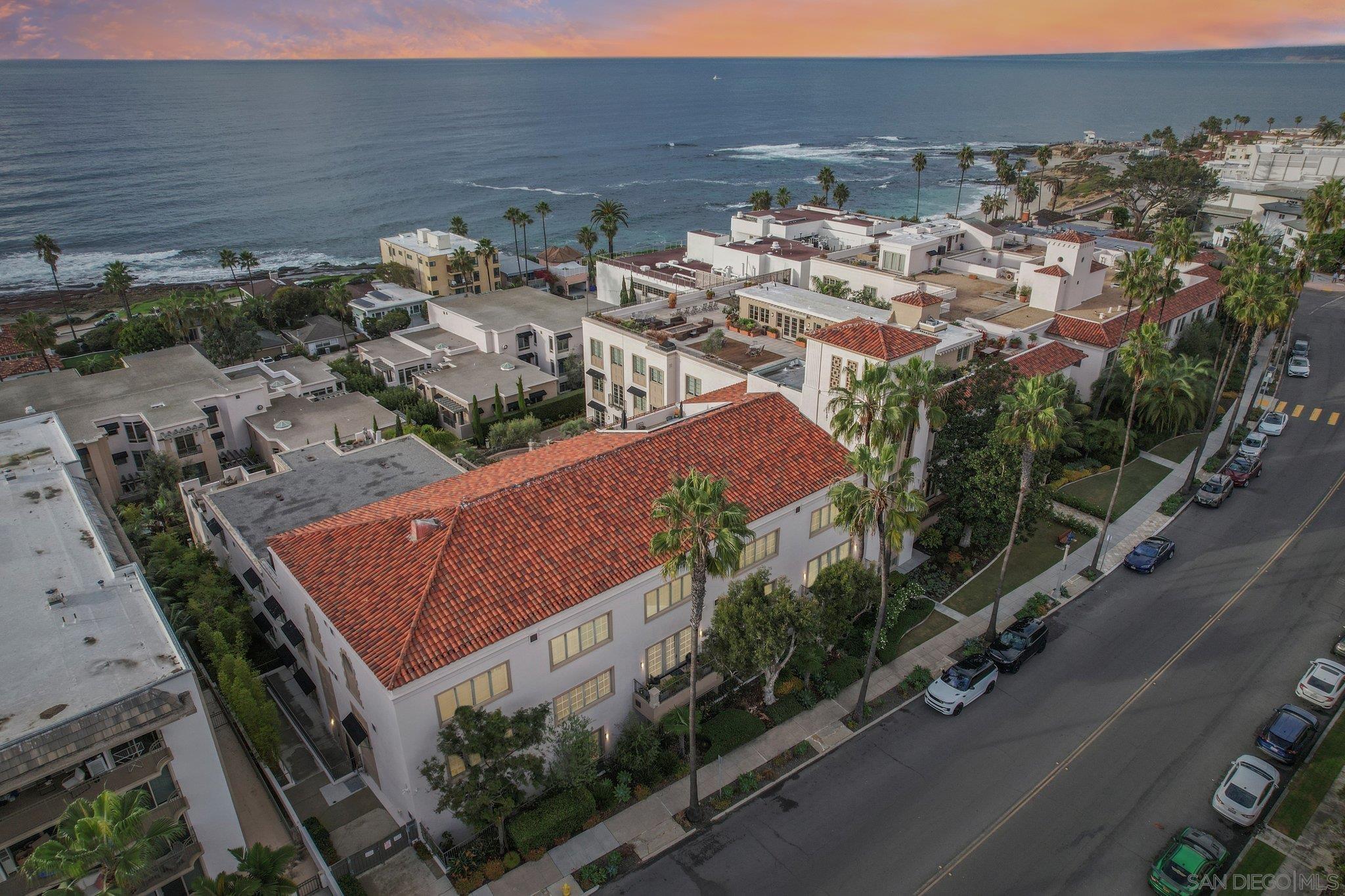 Detail Gallery Image 49 of 65 For 464  Prospect St  #101,  La Jolla,  CA 92037 - 2 Beds | 2/1 Baths