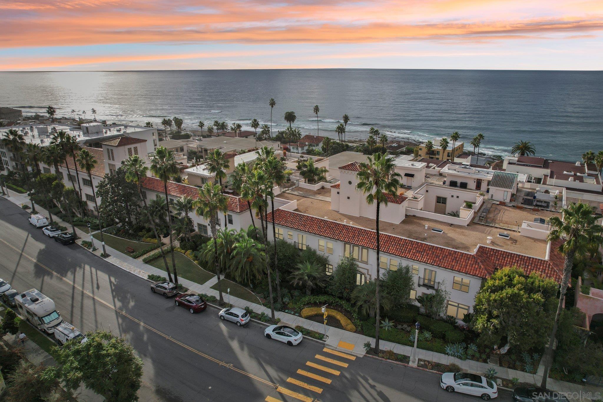 Detail Gallery Image 51 of 65 For 464  Prospect St  #101,  La Jolla,  CA 92037 - 2 Beds | 2/1 Baths