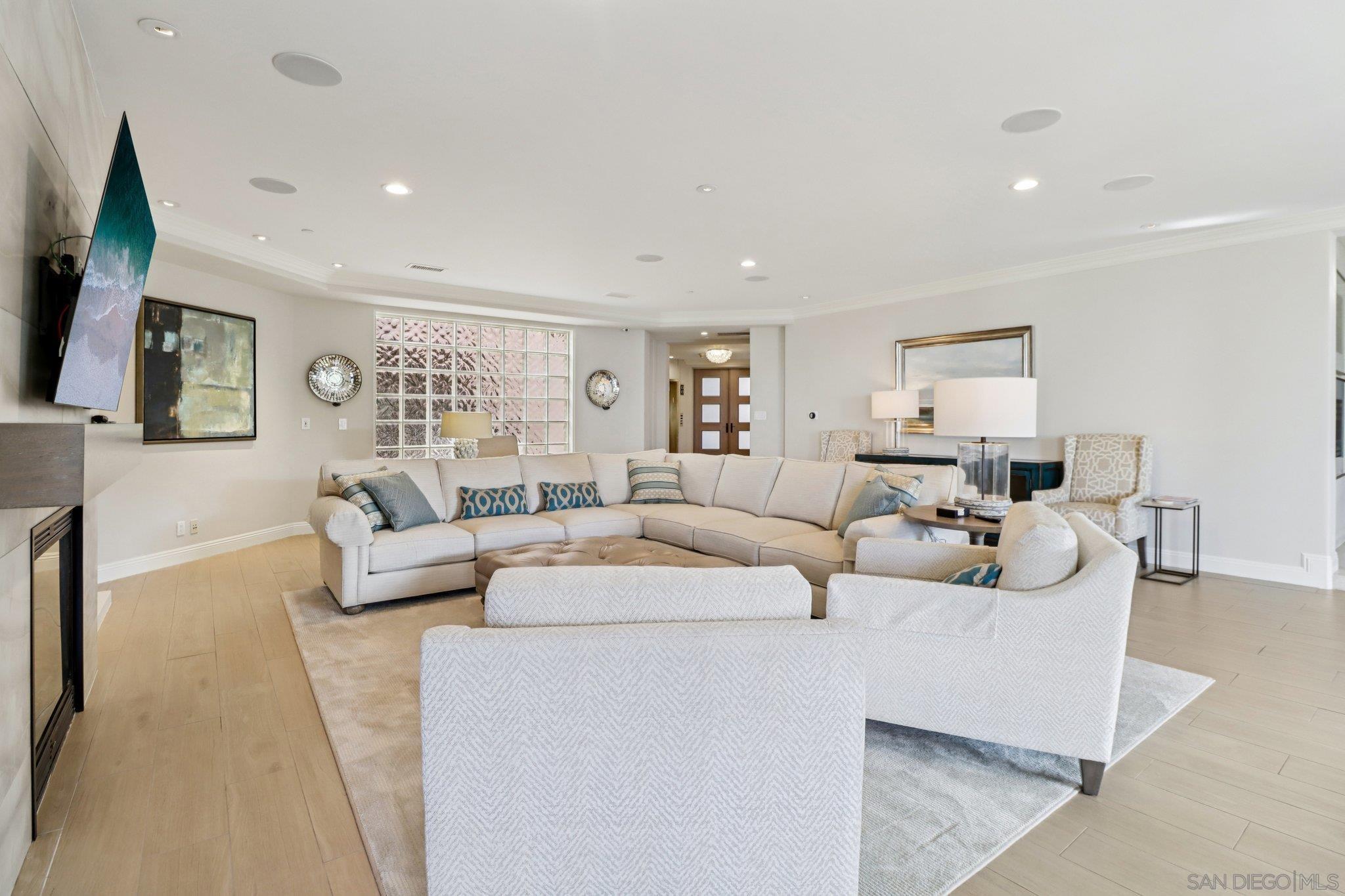 Detail Gallery Image 9 of 65 For 464  Prospect St  #101,  La Jolla,  CA 92037 - 2 Beds | 2/1 Baths