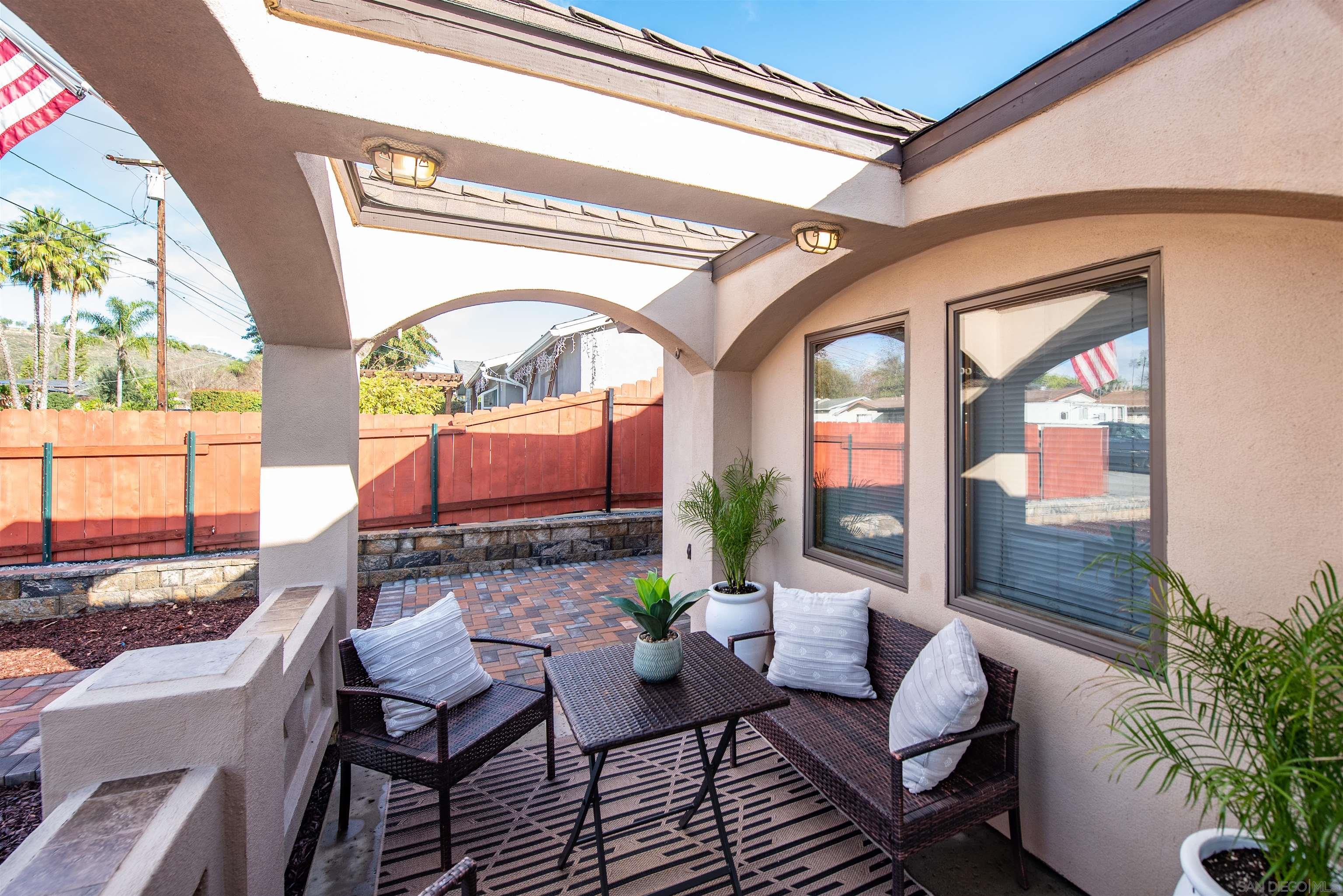 Detail Gallery Image 4 of 47 For 13419  Sebago, Poway,  CA 92064 - 4 Beds | 2/1 Baths