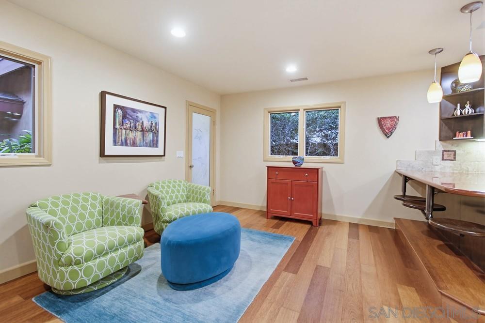 Detail Gallery Image 17 of 60 For 871  Gage Dr, San Diego,  CA 92106 - 3 Beds | 2/1 Baths