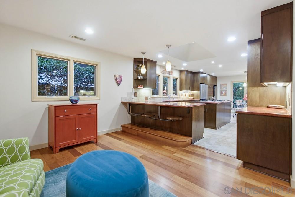 Detail Gallery Image 19 of 60 For 871  Gage Dr, San Diego,  CA 92106 - 3 Beds | 2/1 Baths