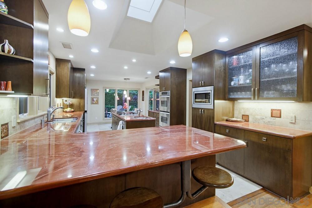 Detail Gallery Image 20 of 60 For 871  Gage Dr, San Diego,  CA 92106 - 3 Beds | 2/1 Baths