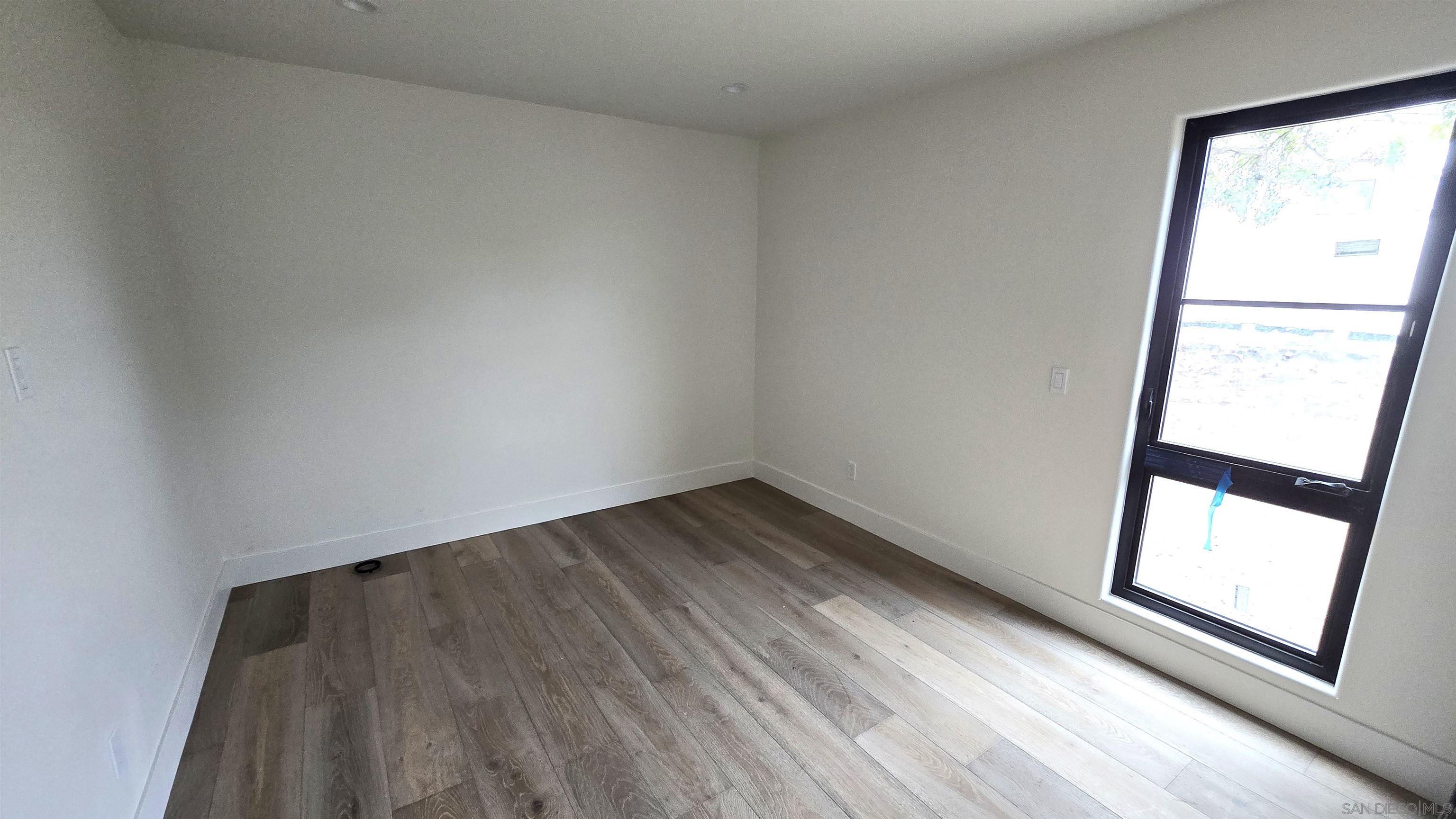 Detail Gallery Image 15 of 25 For 227  Hill Dr, Vista,  CA 92083 - 4 Beds | 3/1 Baths