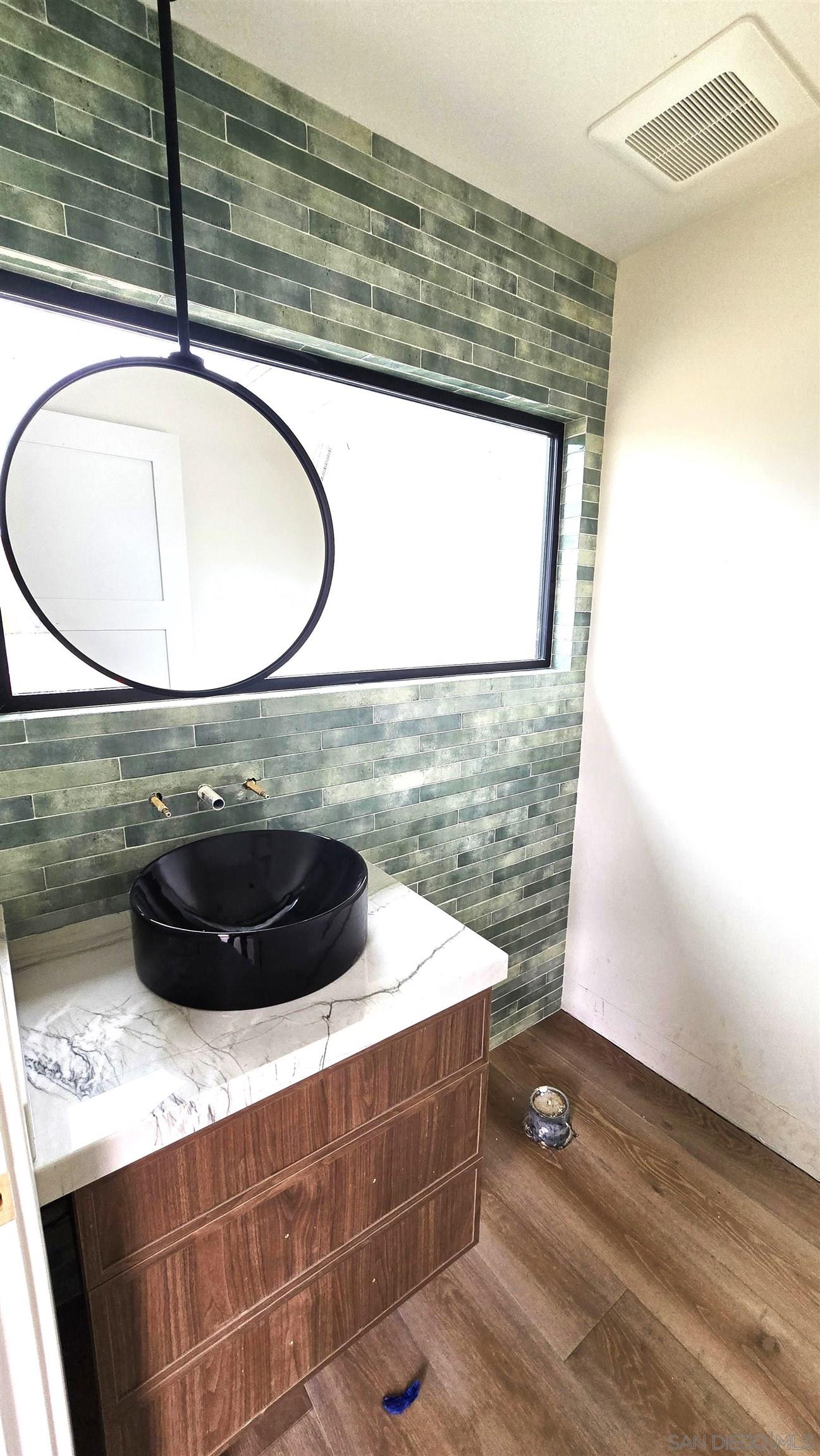 Detail Gallery Image 16 of 25 For 227  Hill Dr, Vista,  CA 92083 - 4 Beds | 3/1 Baths