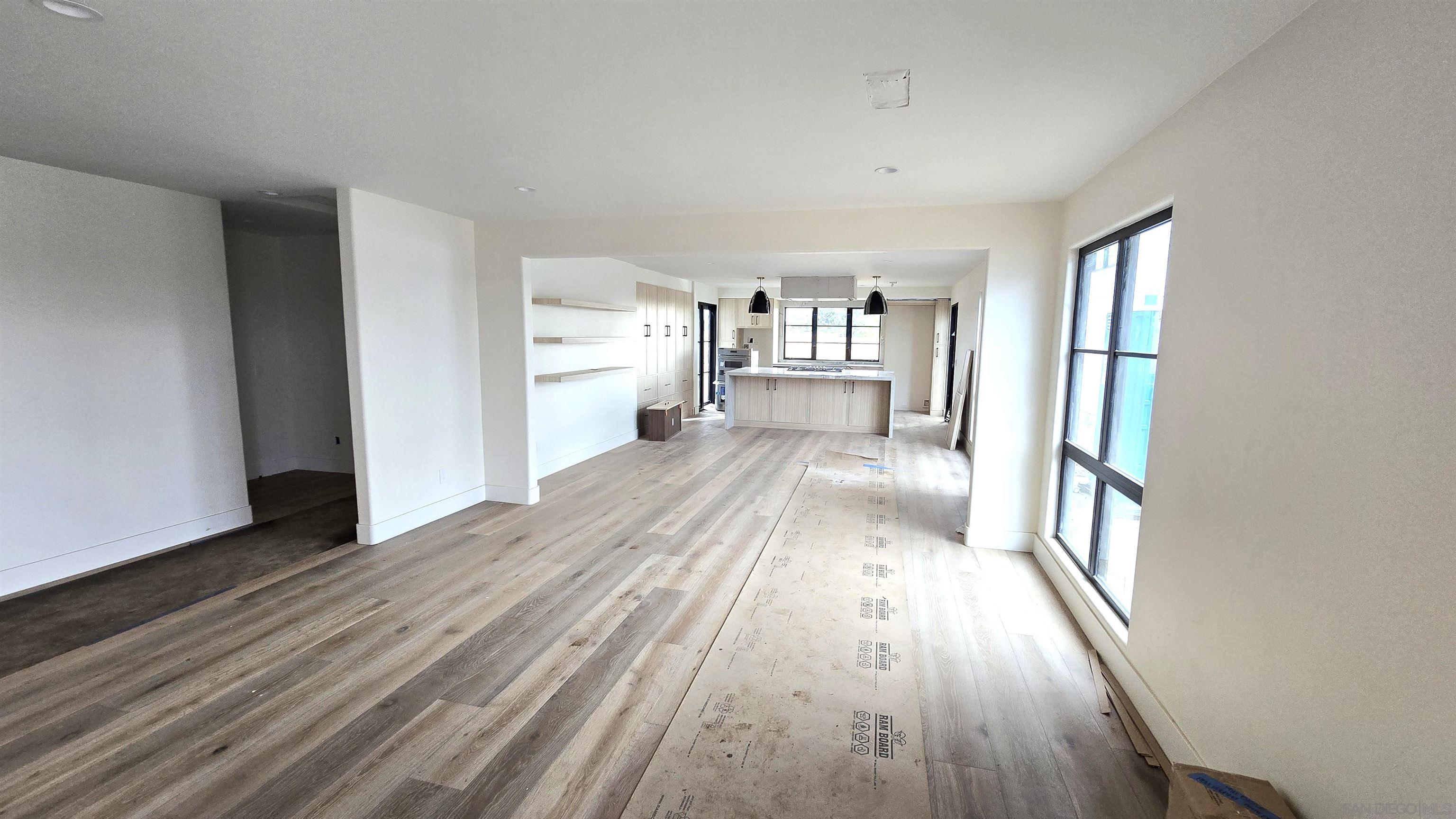 Detail Gallery Image 4 of 25 For 227  Hill Dr, Vista,  CA 92083 - 4 Beds | 3/1 Baths