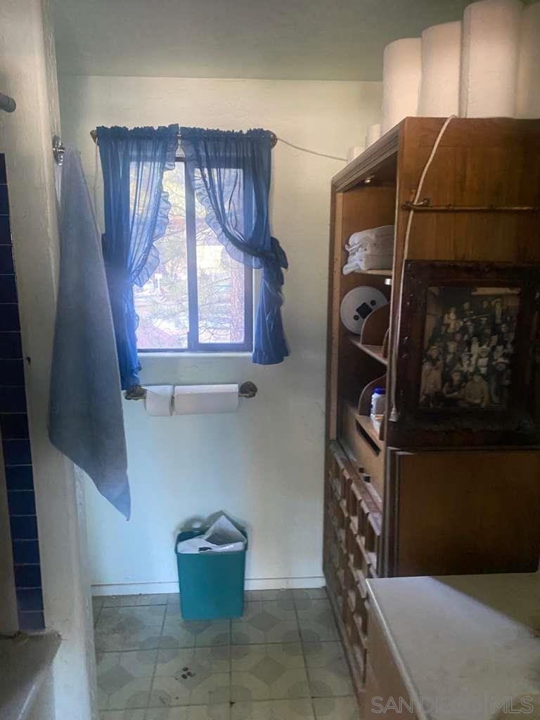 Detail Gallery Image 22 of 29 For 731  Cameron Dr, Big Bear Lake,  CA 92315 - 2 Beds | 1 Baths