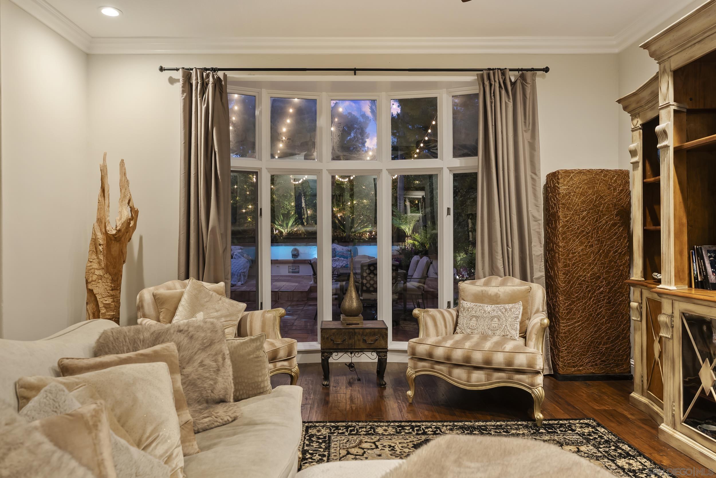 Detail Gallery Image 10 of 41 For 9757  Keeneland Row, La Jolla,  CA 92037 - 2 Beds | 2/1 Baths