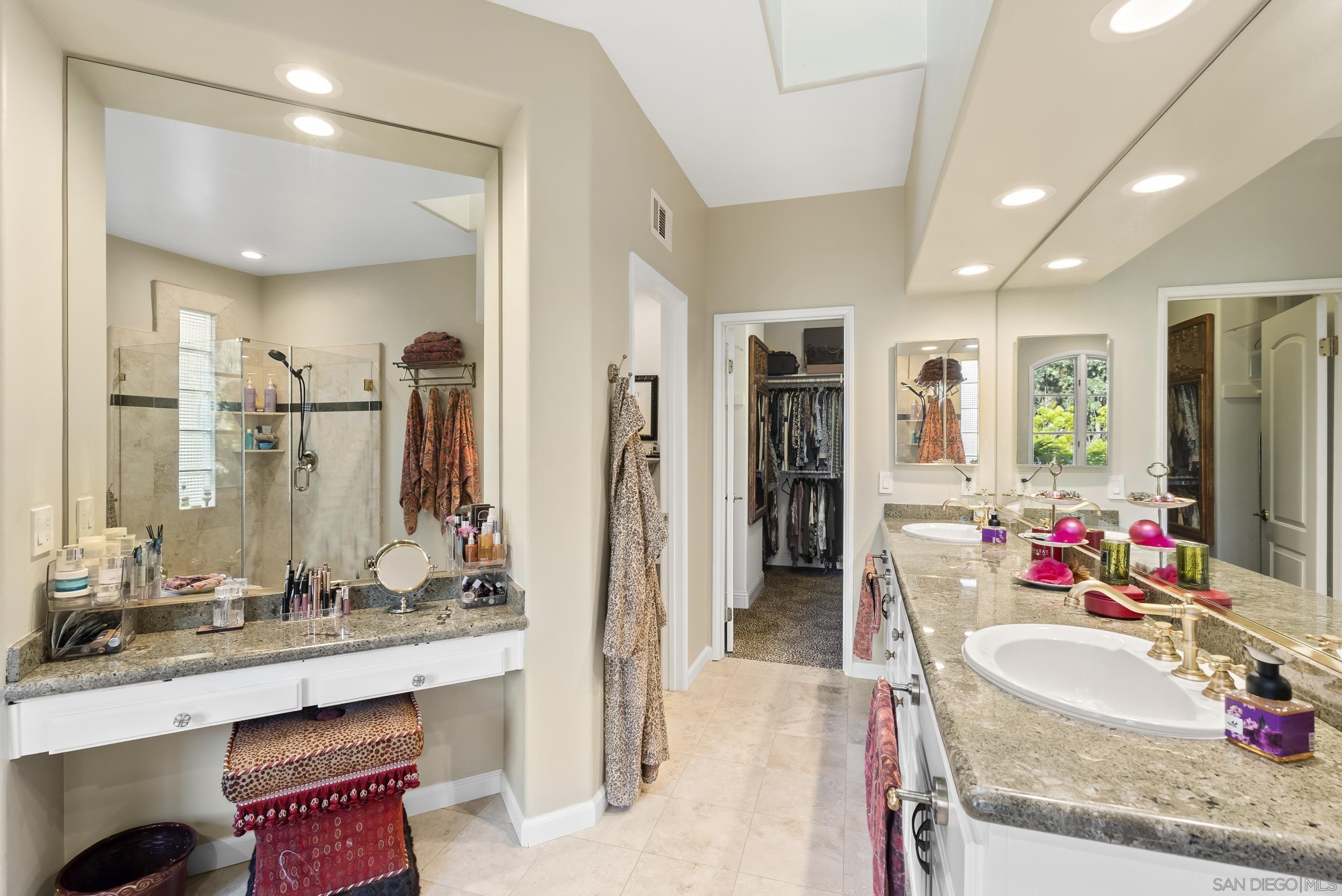 Detail Gallery Image 26 of 41 For 9757  Keeneland Row, La Jolla,  CA 92037 - 2 Beds | 2/1 Baths