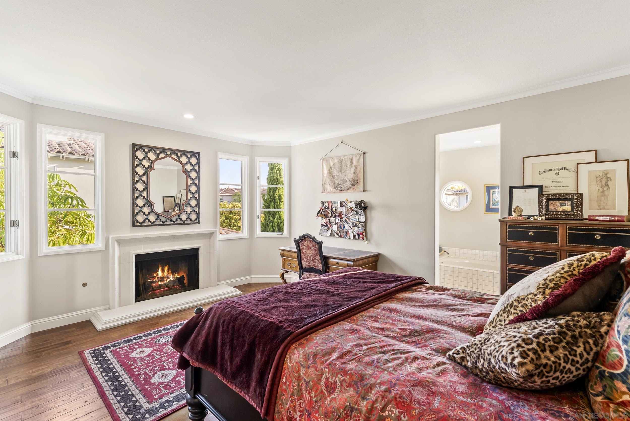 Detail Gallery Image 32 of 41 For 9757  Keeneland Row, La Jolla,  CA 92037 - 2 Beds | 2/1 Baths