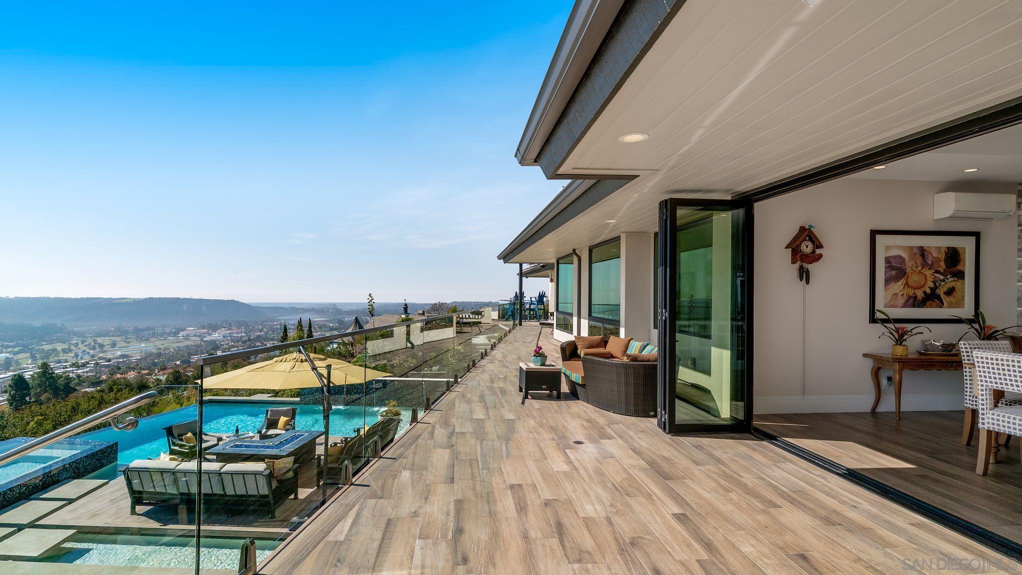 Detail Gallery Image 12 of 75 For 7173  Obelisco Cir, Carlsbad,  CA 92009 - 7 Beds | 6/1 Baths