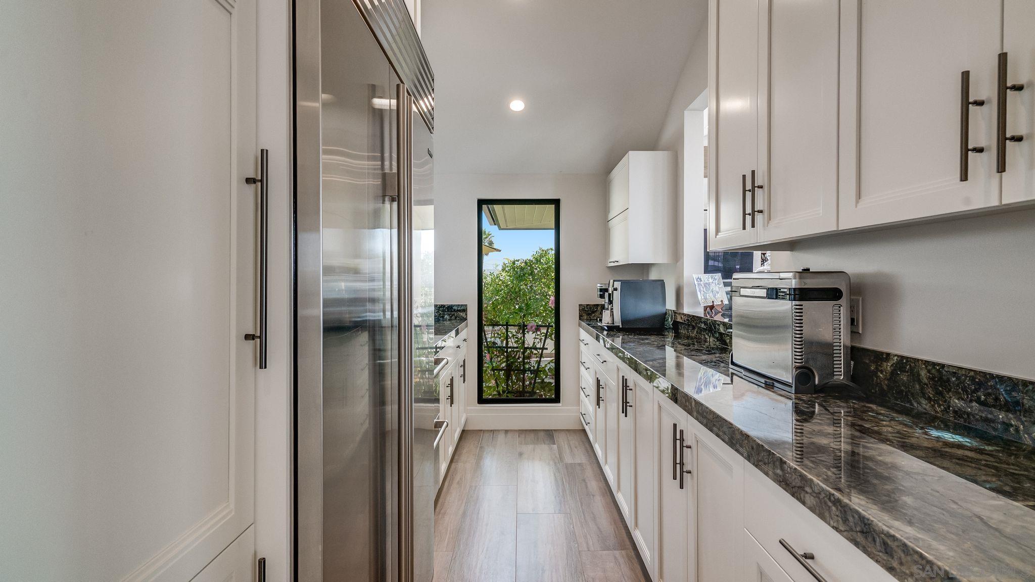 Detail Gallery Image 22 of 75 For 7173  Obelisco Cir, Carlsbad,  CA 92009 - 7 Beds | 6/1 Baths