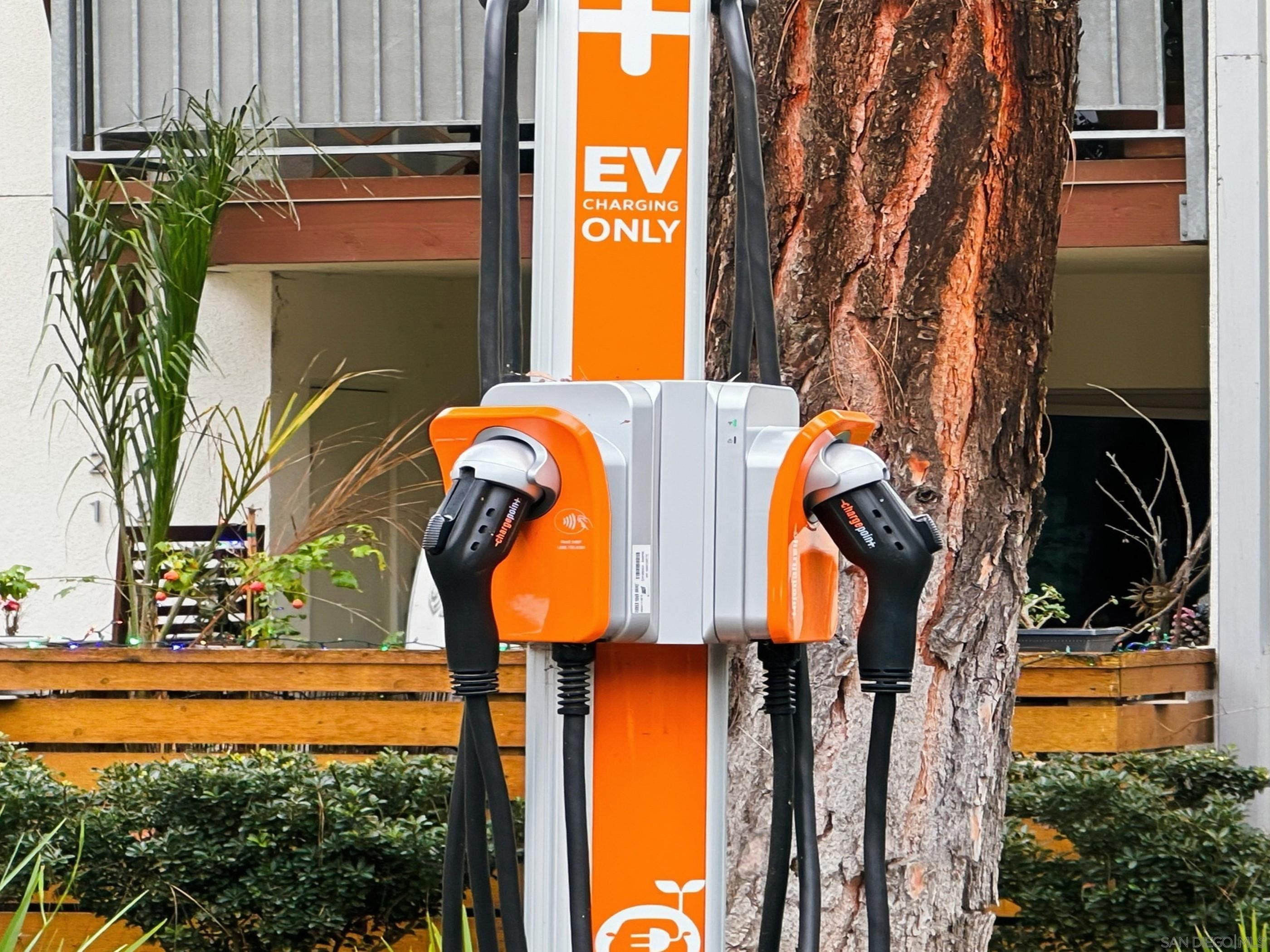 Detail Gallery Image 35 of 39 For 1810 S El Camino Real  #101,  Encinitas,  CA 92024 - 1 Beds | 1 Baths