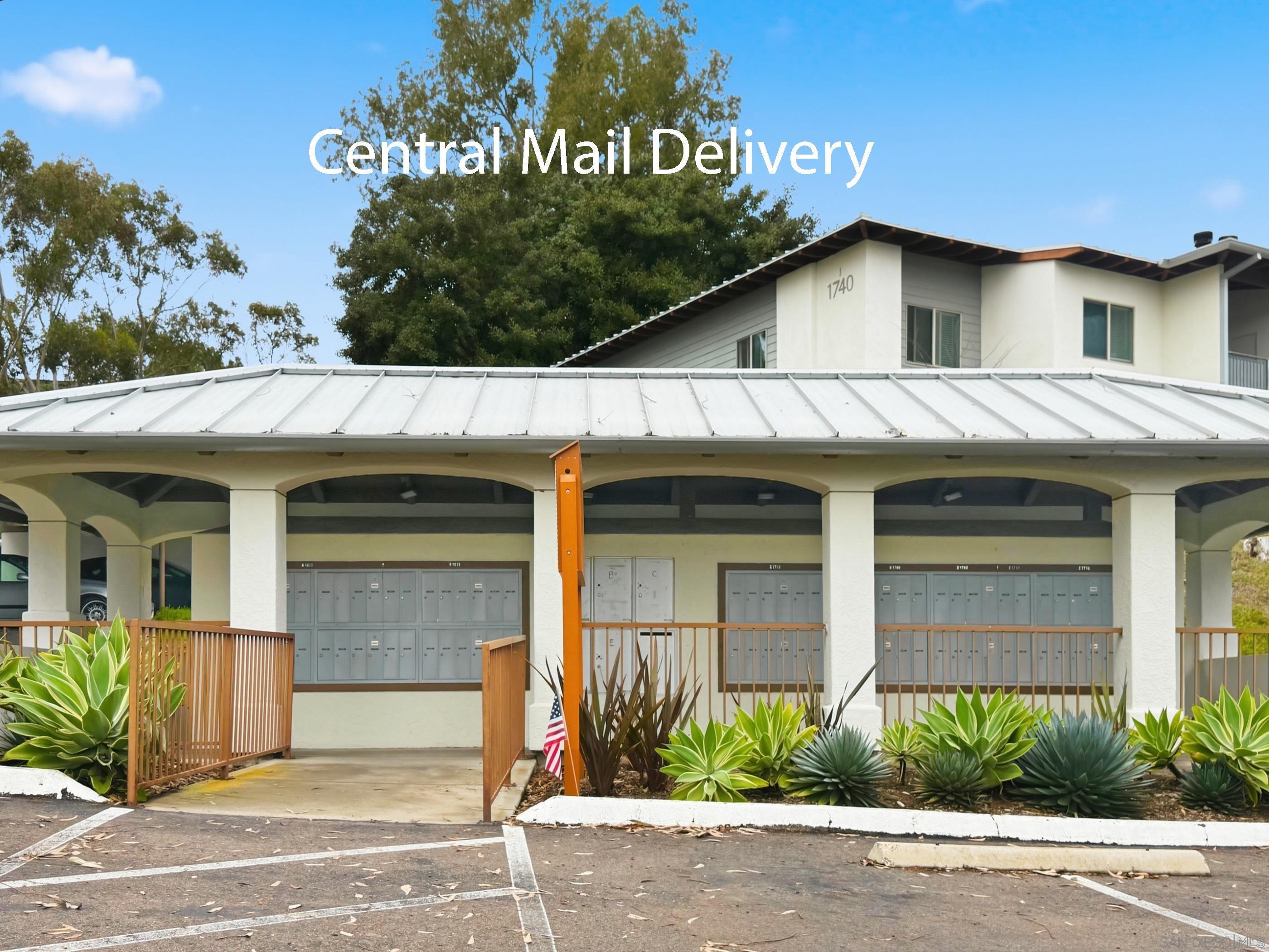 Detail Gallery Image 37 of 39 For 1810 S El Camino Real  #101,  Encinitas,  CA 92024 - 1 Beds | 1 Baths