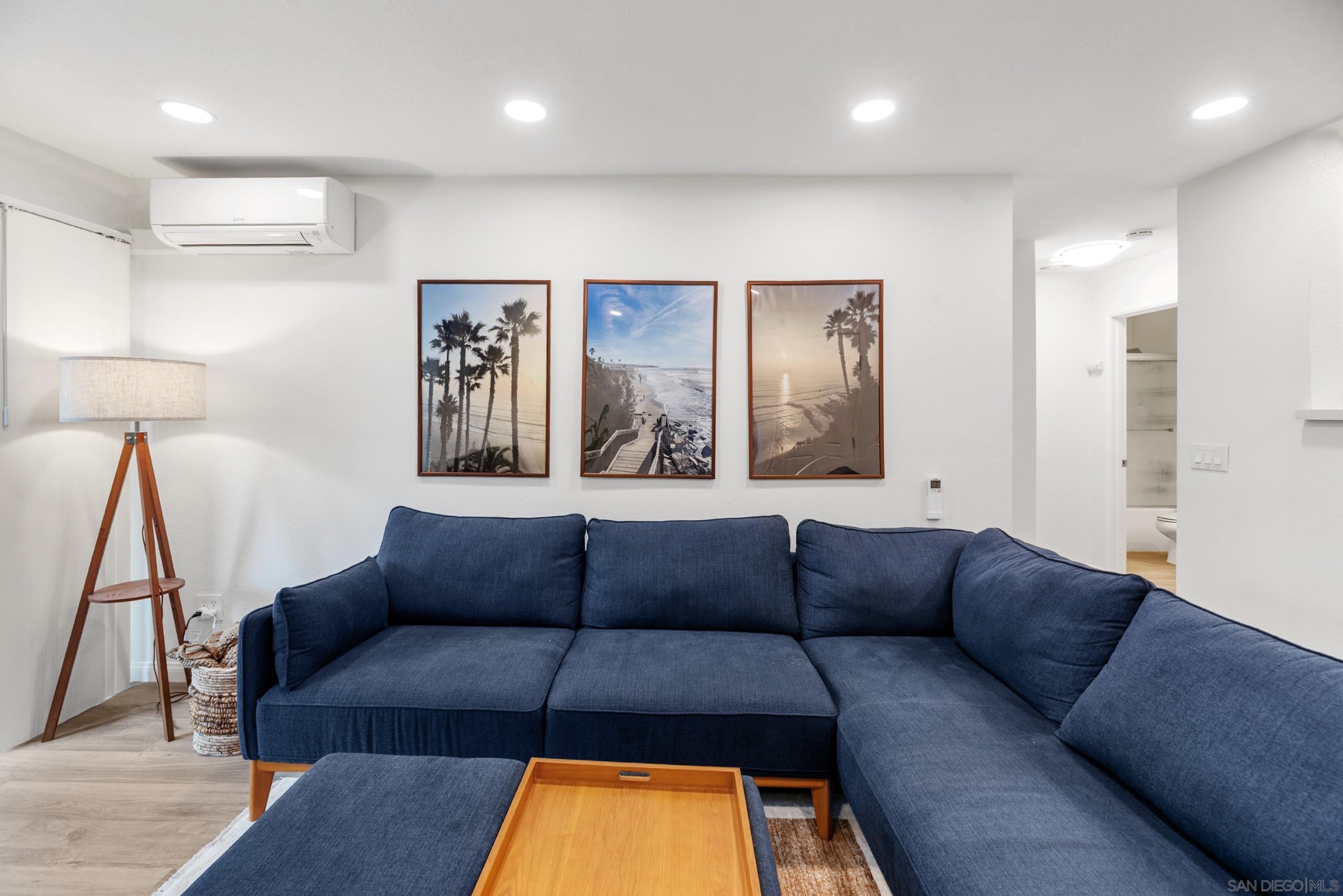 Detail Gallery Image 5 of 39 For 1810 S El Camino Real  #101,  Encinitas,  CA 92024 - 1 Beds | 1 Baths