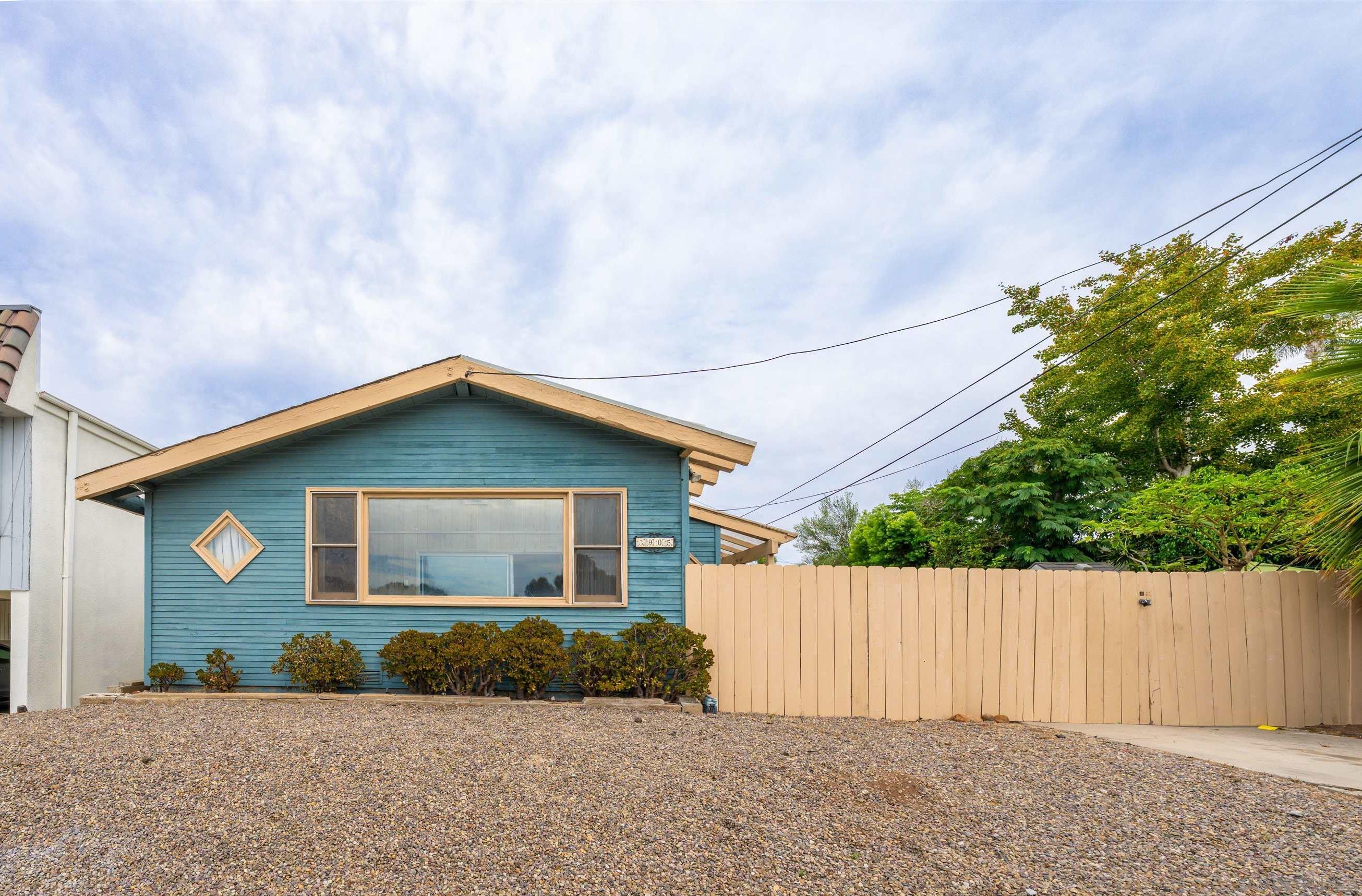 Front Image Thumbnail for SD2600235