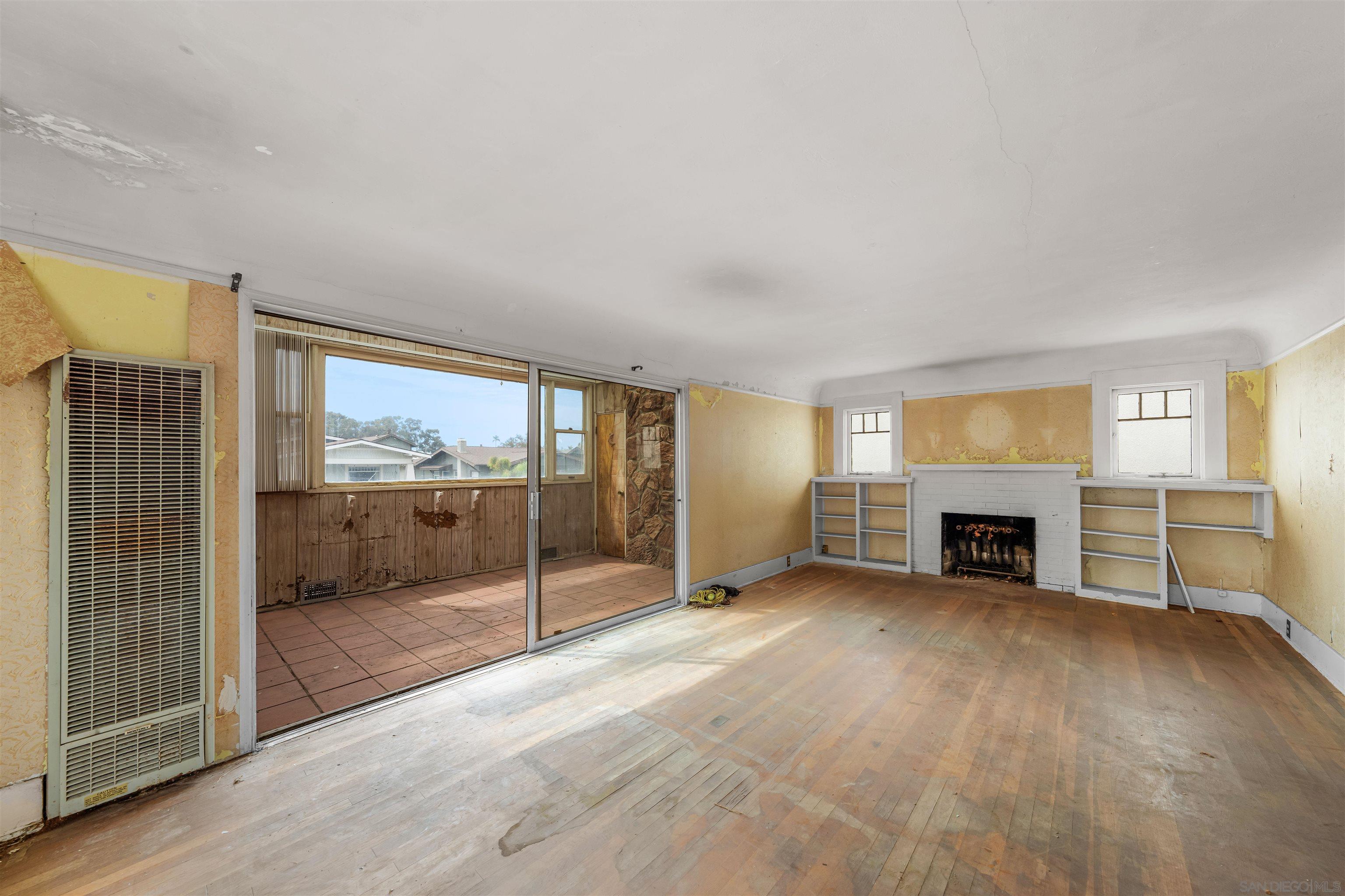 Detail Gallery Image 5 of 16 For 3905  Ibis St, San Diego,  CA 92103 - 3 Beds | 2 Baths