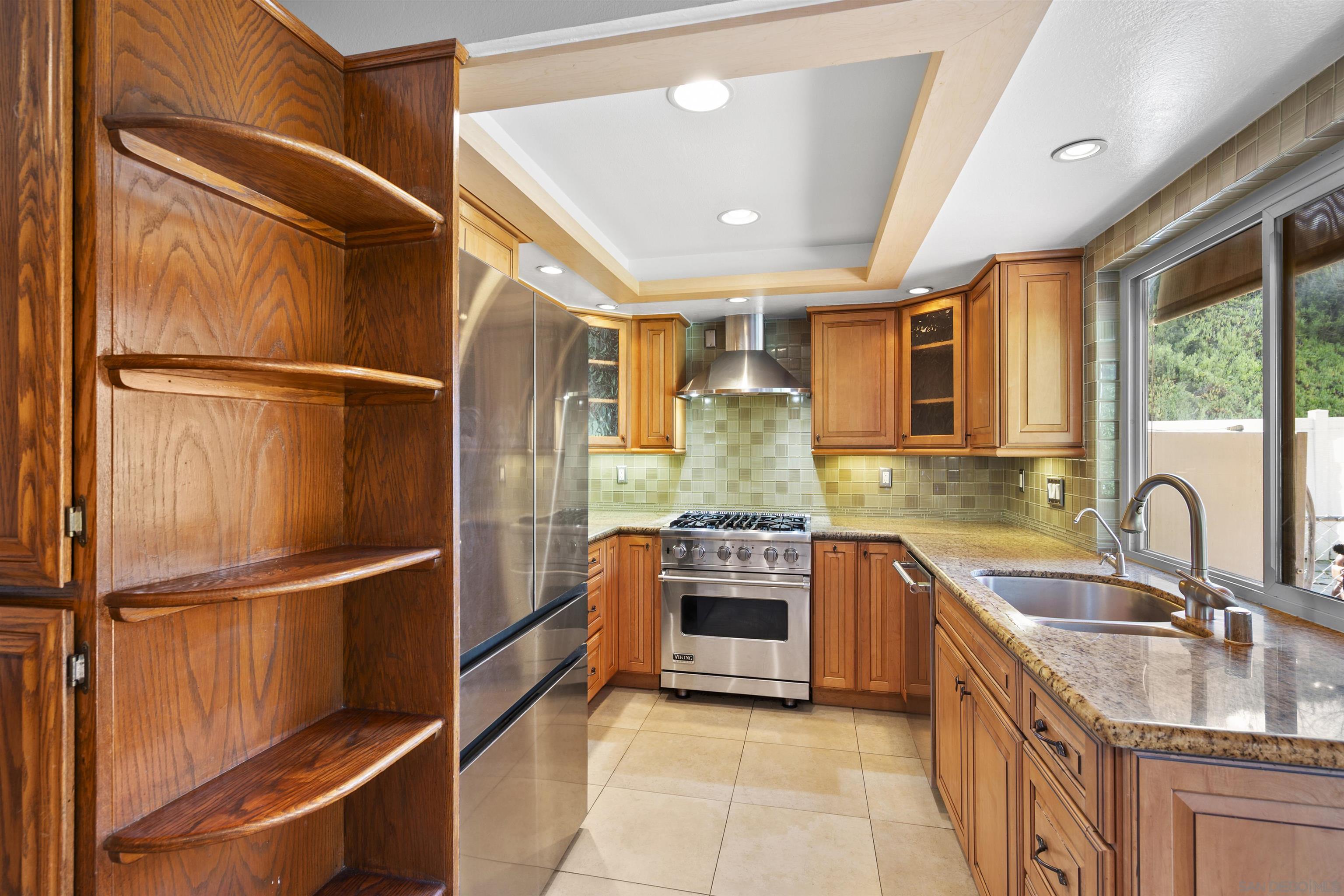 Detail Gallery Image 14 of 46 For 6690  Gullstrand St, San Diego,  CA 92122 - 4 Beds | 2 Baths