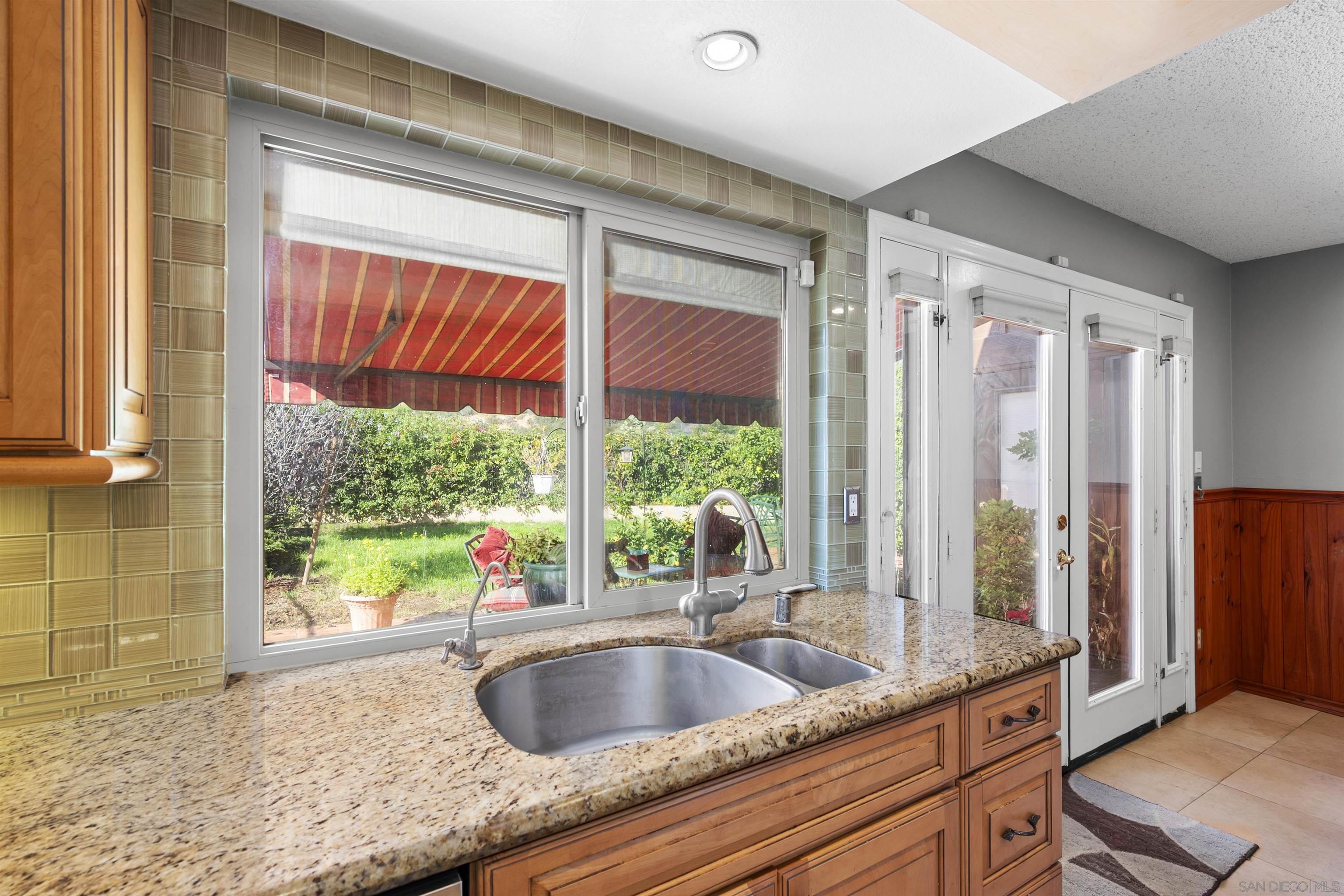 Detail Gallery Image 16 of 46 For 6690  Gullstrand St, San Diego,  CA 92122 - 4 Beds | 2 Baths