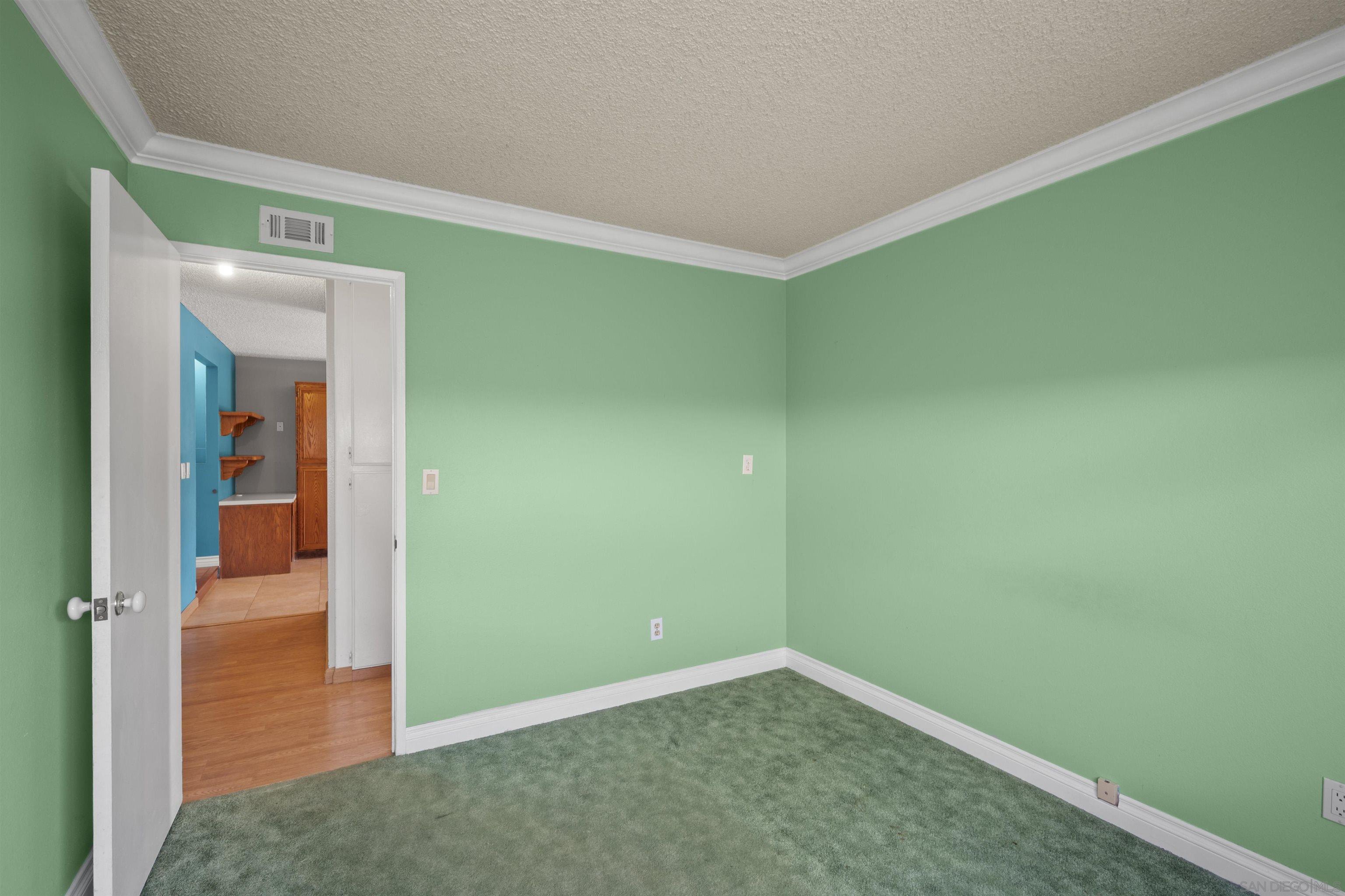 Detail Gallery Image 21 of 46 For 6690  Gullstrand St, San Diego,  CA 92122 - 4 Beds | 2 Baths