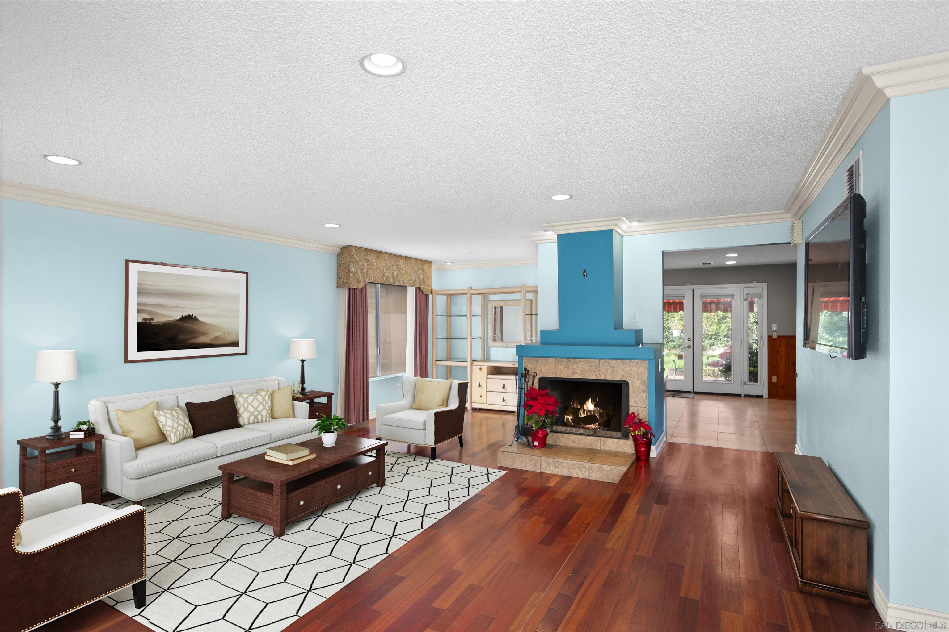 Detail Gallery Image 4 of 46 For 6690  Gullstrand St, San Diego,  CA 92122 - 4 Beds | 2 Baths