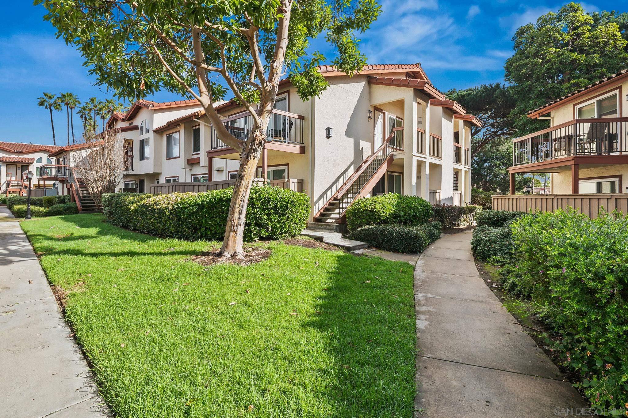 Detail Gallery Image 2 of 24 For 4070  Porte La Paz  #16,  San Diego,  CA 92122 - 2 Beds | 1/1 Baths