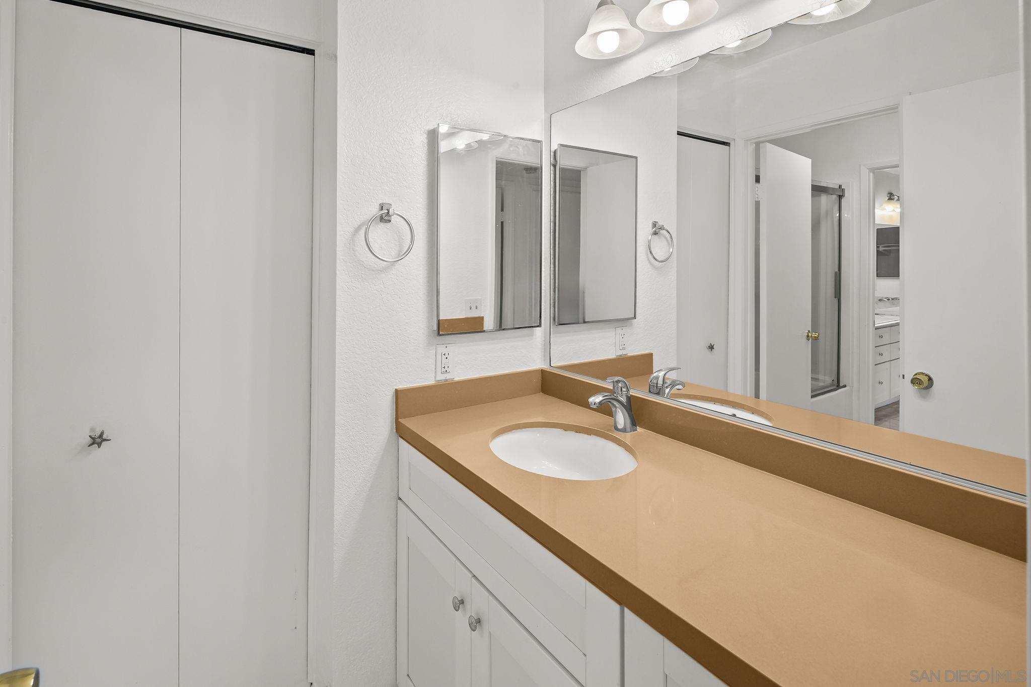 Detail Gallery Image 15 of 24 For 4070  Porte La Paz  #16,  San Diego,  CA 92122 - 2 Beds | 1/1 Baths