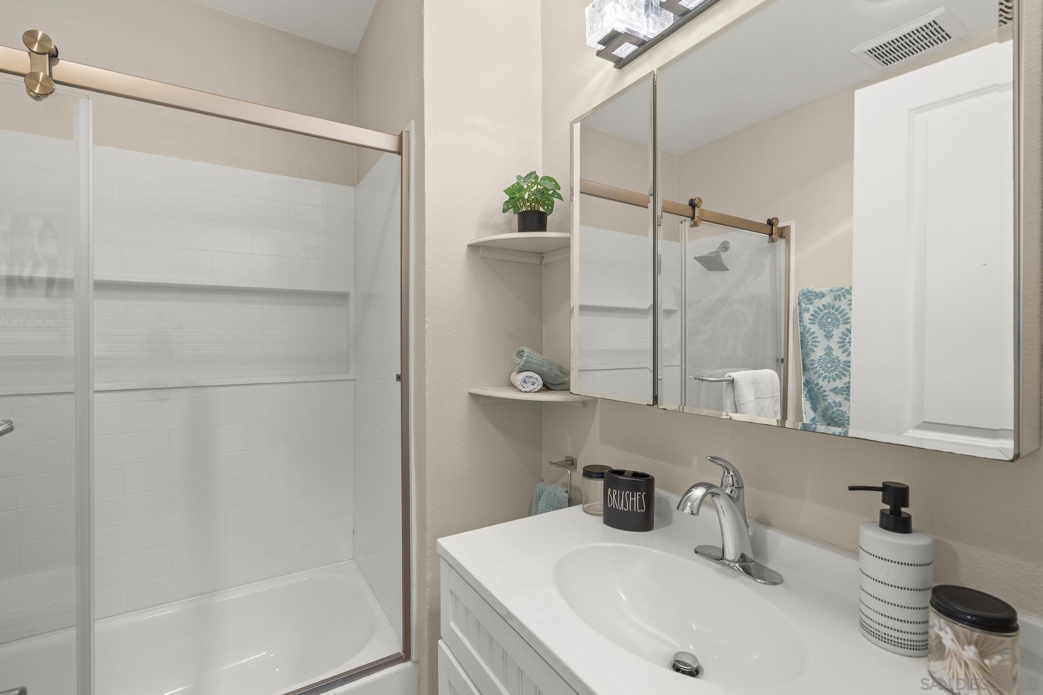 Detail Gallery Image 18 of 42 For 1021  Scott St  #103,  San Diego,  CA 92106 - 0 Beds | 1 Baths