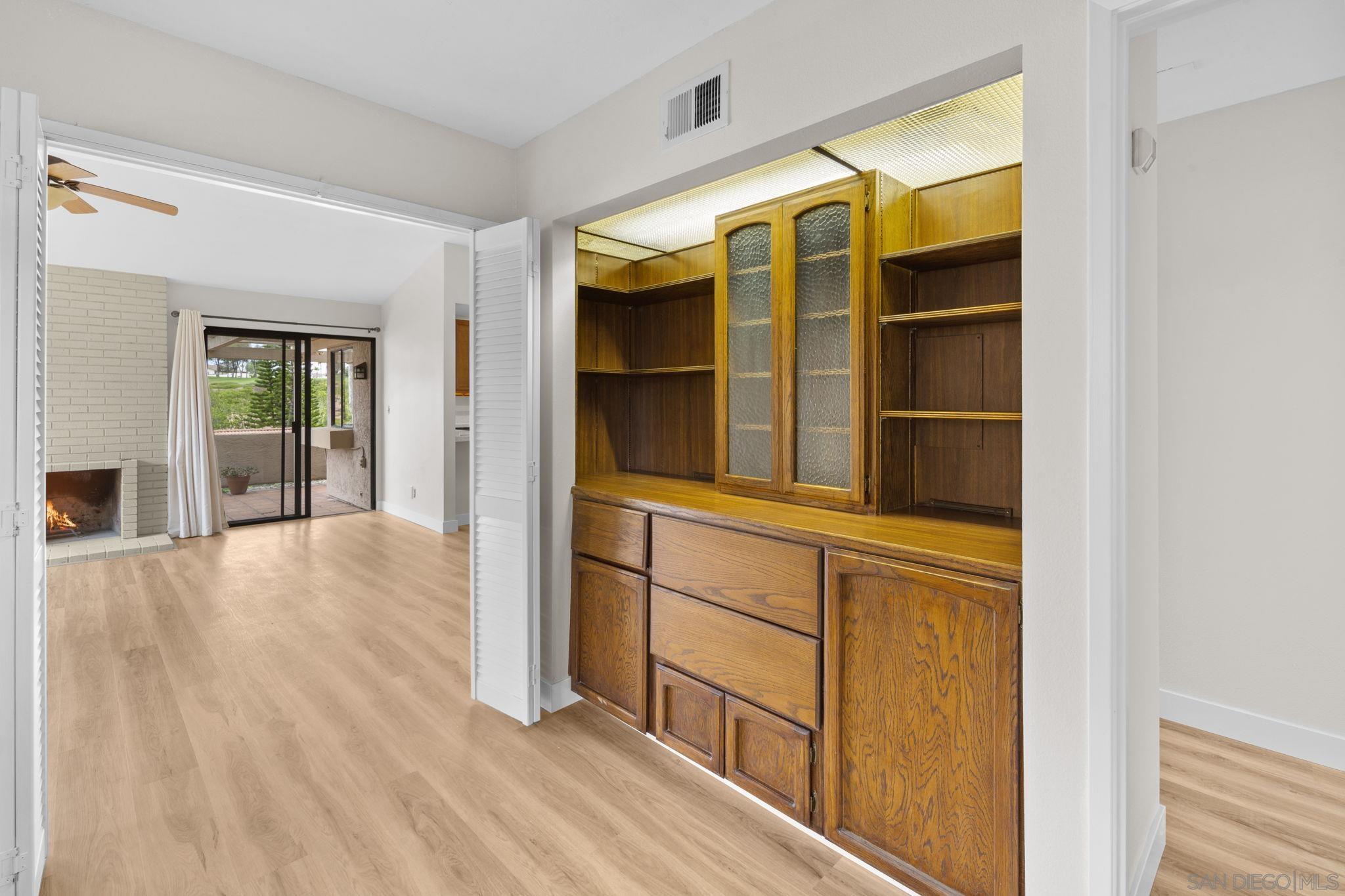 Detail Gallery Image 18 of 19 For 12884  Camino De La Breccia, San Diego,  CA 92128 - 3 Beds | 2 Baths