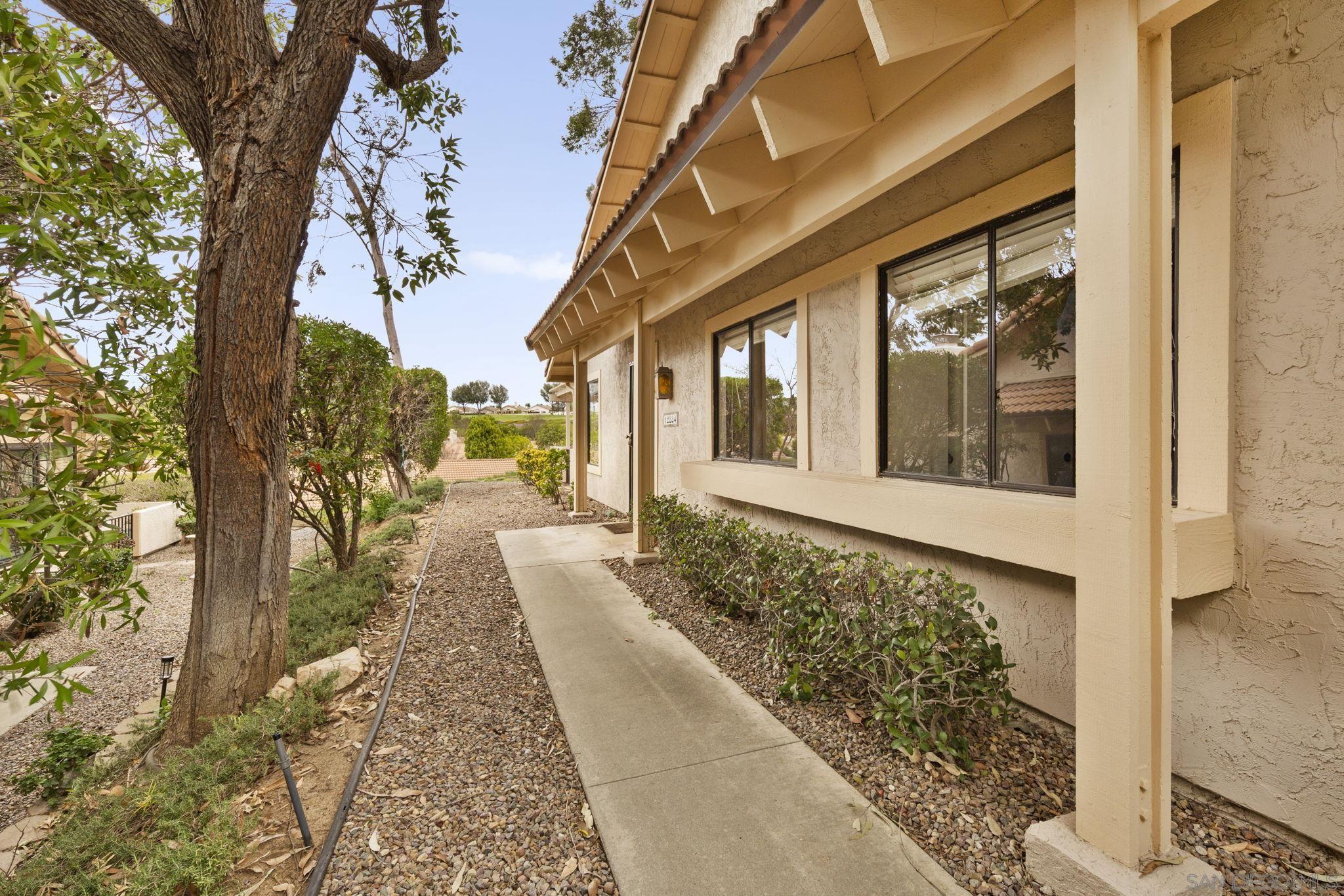 Detail Gallery Image 19 of 19 For 12884  Camino De La Breccia, San Diego,  CA 92128 - 3 Beds | 2 Baths
