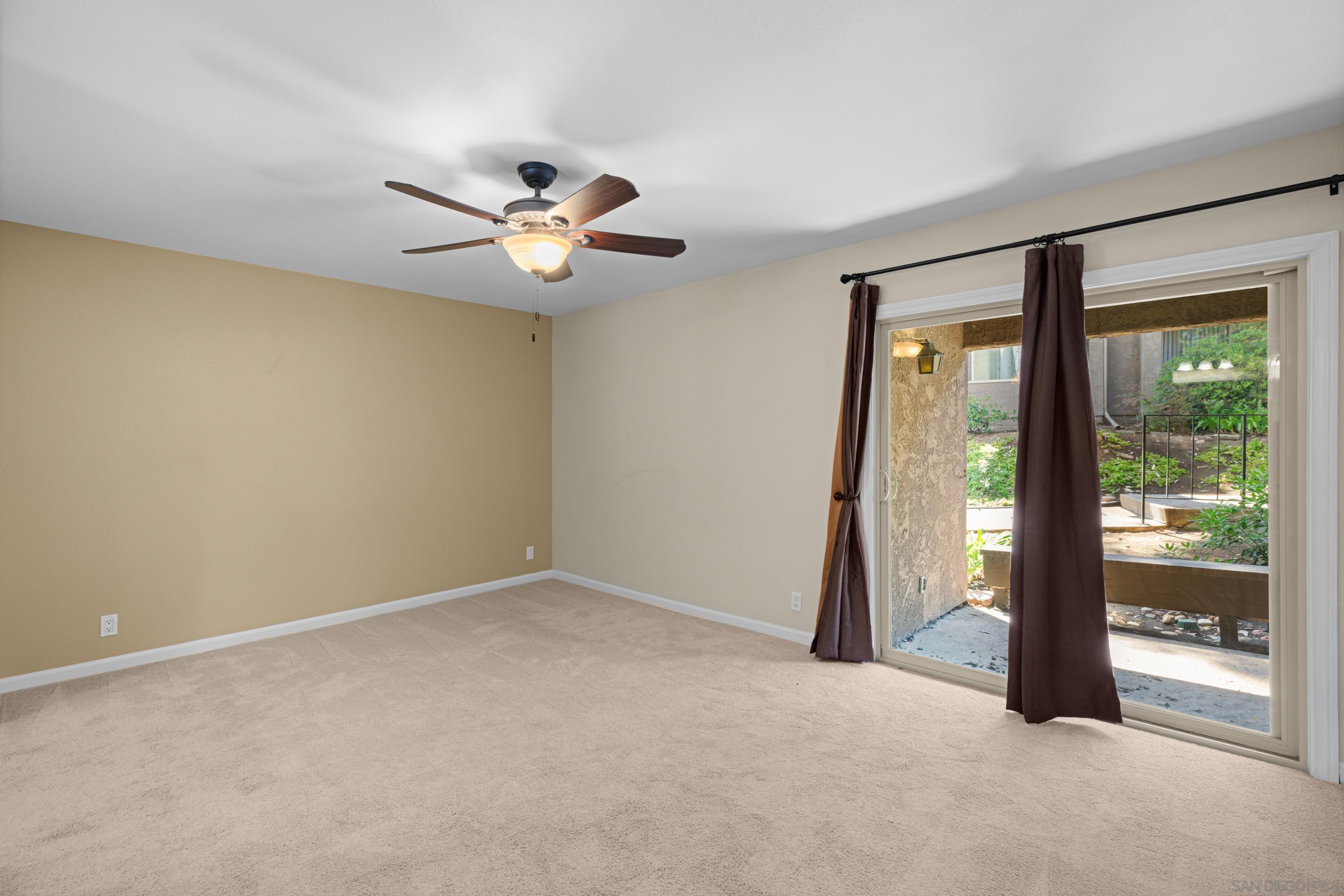 Detail Gallery Image 14 of 37 For 10425  Caminito Cuervo  #216,  San Diego,  CA 92108 - 3 Beds | 2 Baths