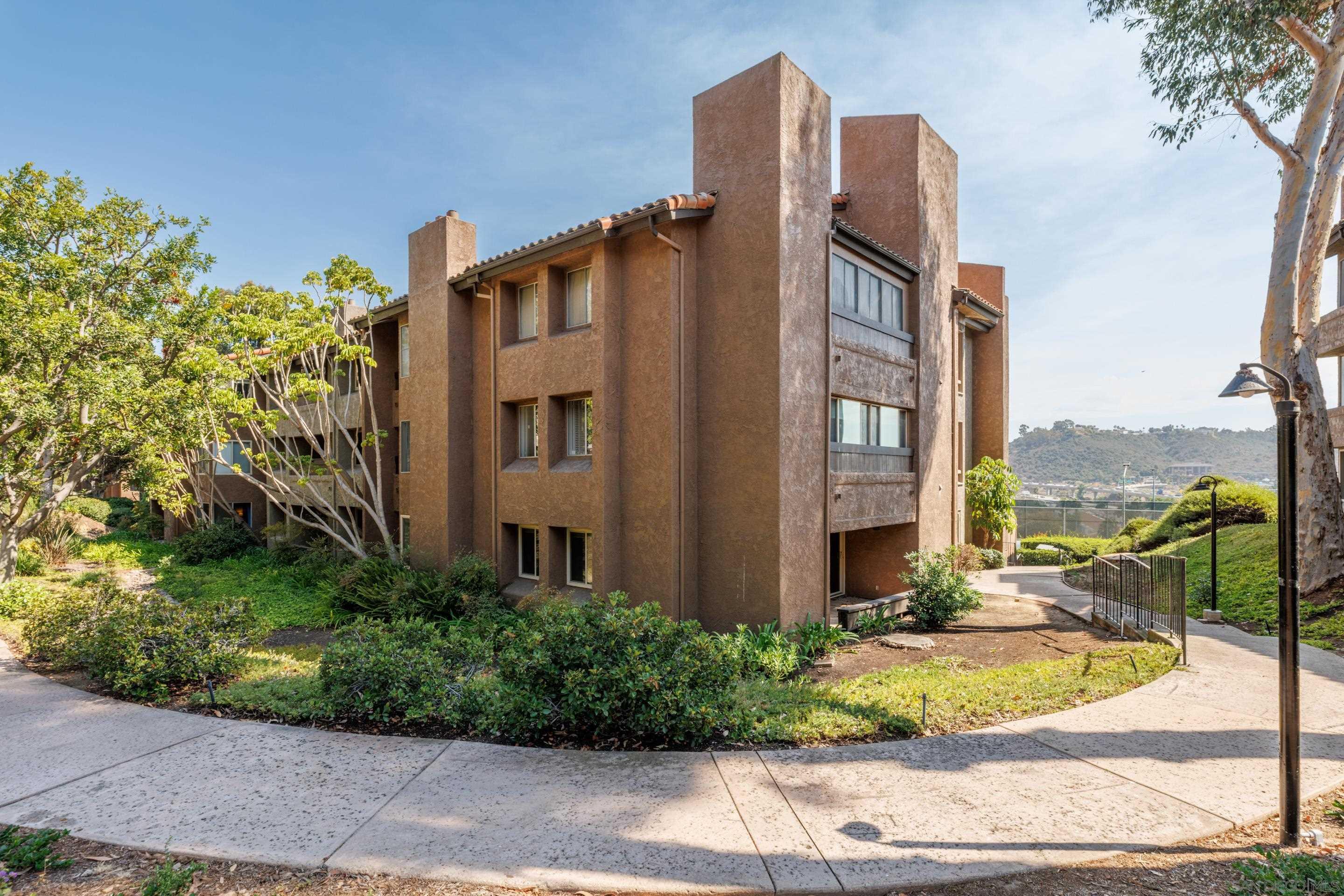 Detail Gallery Image 37 of 37 For 10425  Caminito Cuervo  #216,  San Diego,  CA 92108 - 3 Beds | 2 Baths