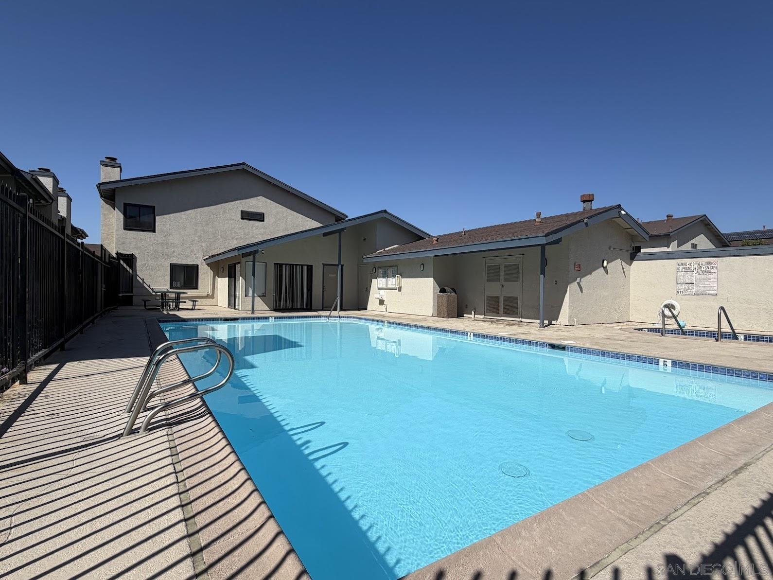 Detail Gallery Image 10 of 12 For 12741  Laurel St Unit 58, Lakeside,  CA 92040 - 3 Beds | 2 Baths