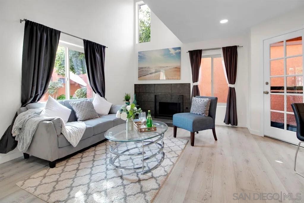 Detail Gallery Image 3 of 18 For 609  Beyer Way  301, San Diego,  CA 92154 - 2 Beds | 2/1 Baths