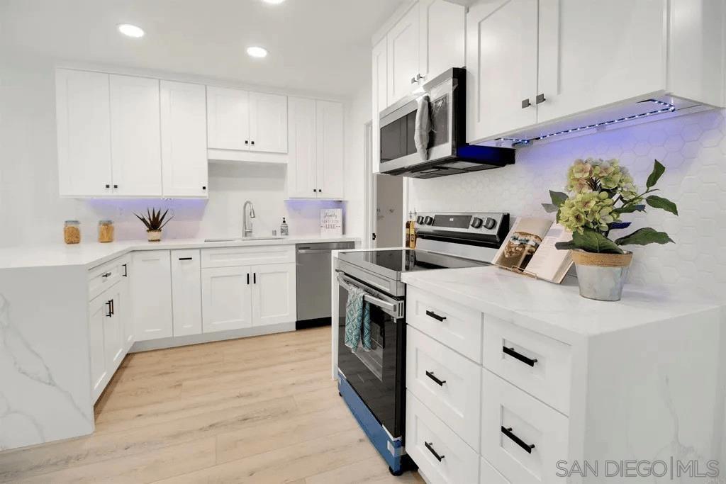 Detail Gallery Image 6 of 18 For 609  Beyer Way  301, San Diego,  CA 92154 - 2 Beds | 2/1 Baths