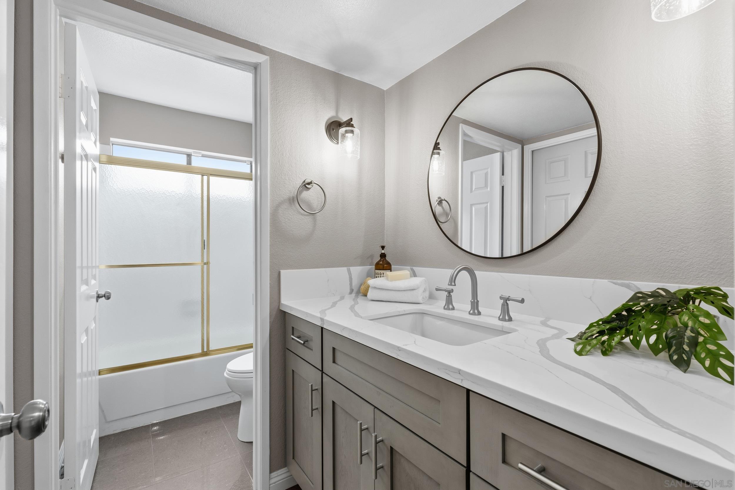 Detail Gallery Image 22 of 43 For 12520  Chetenham Ln, San Diego,  CA 92128 - 5 Beds | 3 Baths