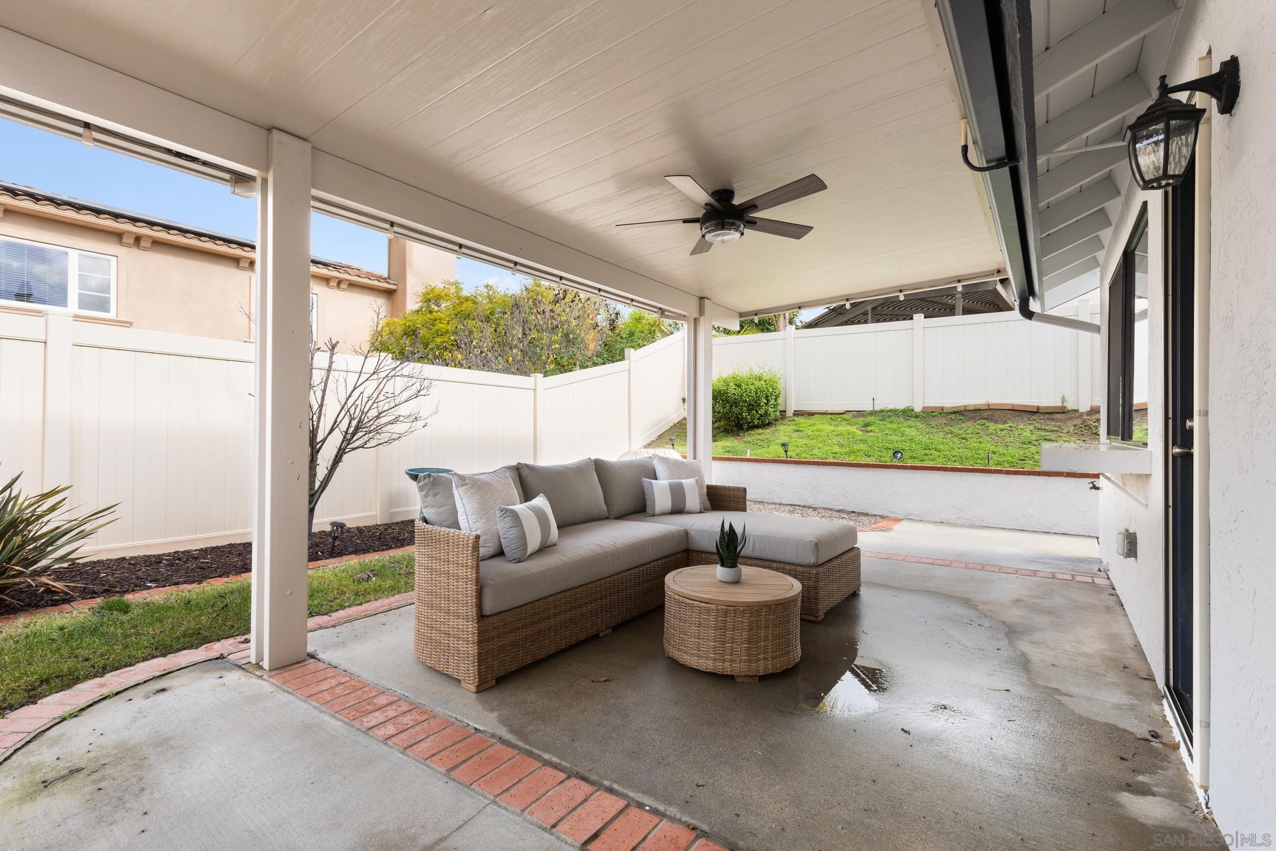 Detail Gallery Image 27 of 43 For 12520  Chetenham Ln, San Diego,  CA 92128 - 5 Beds | 3 Baths