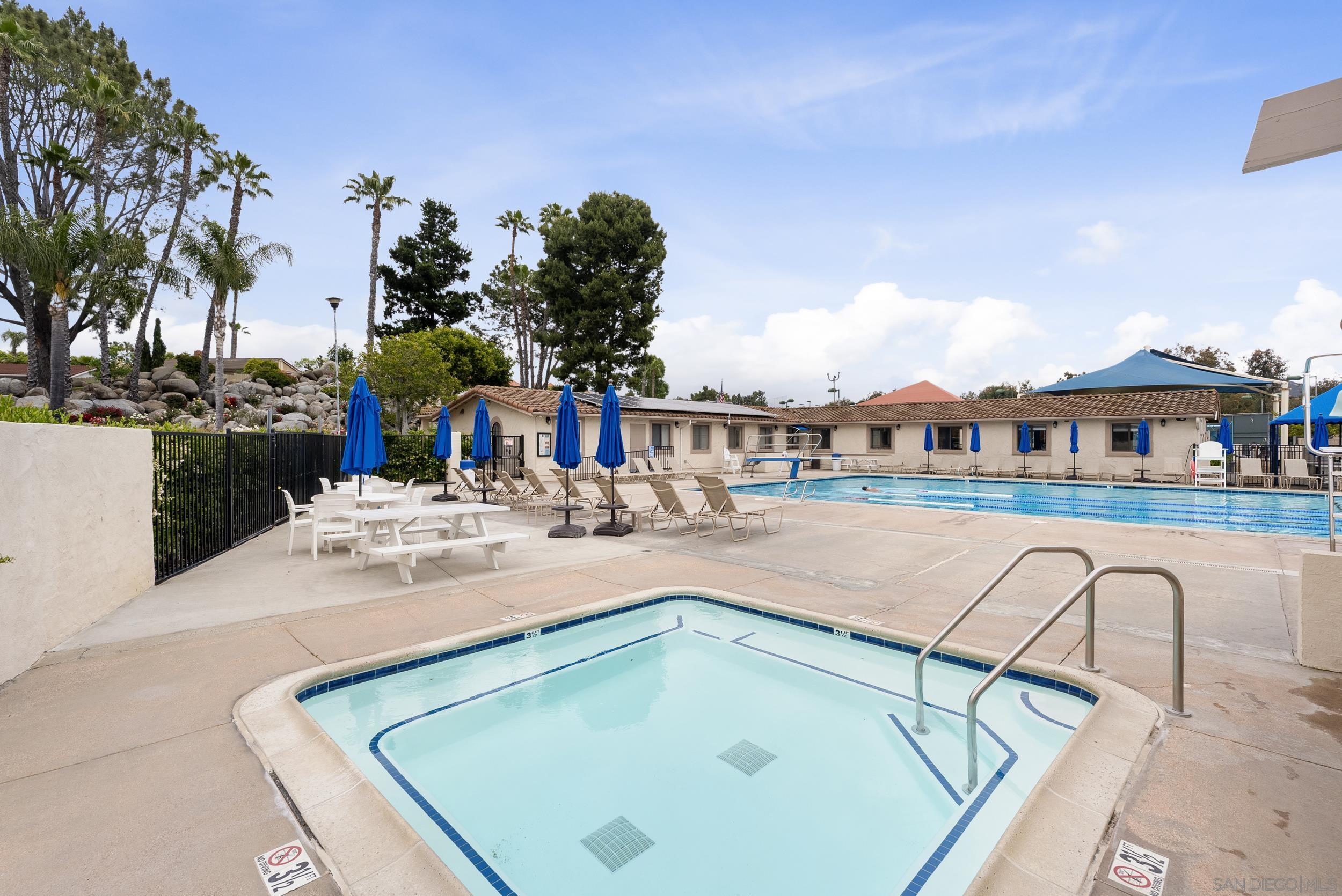 Detail Gallery Image 34 of 43 For 12520  Chetenham Ln, San Diego,  CA 92128 - 5 Beds | 3 Baths