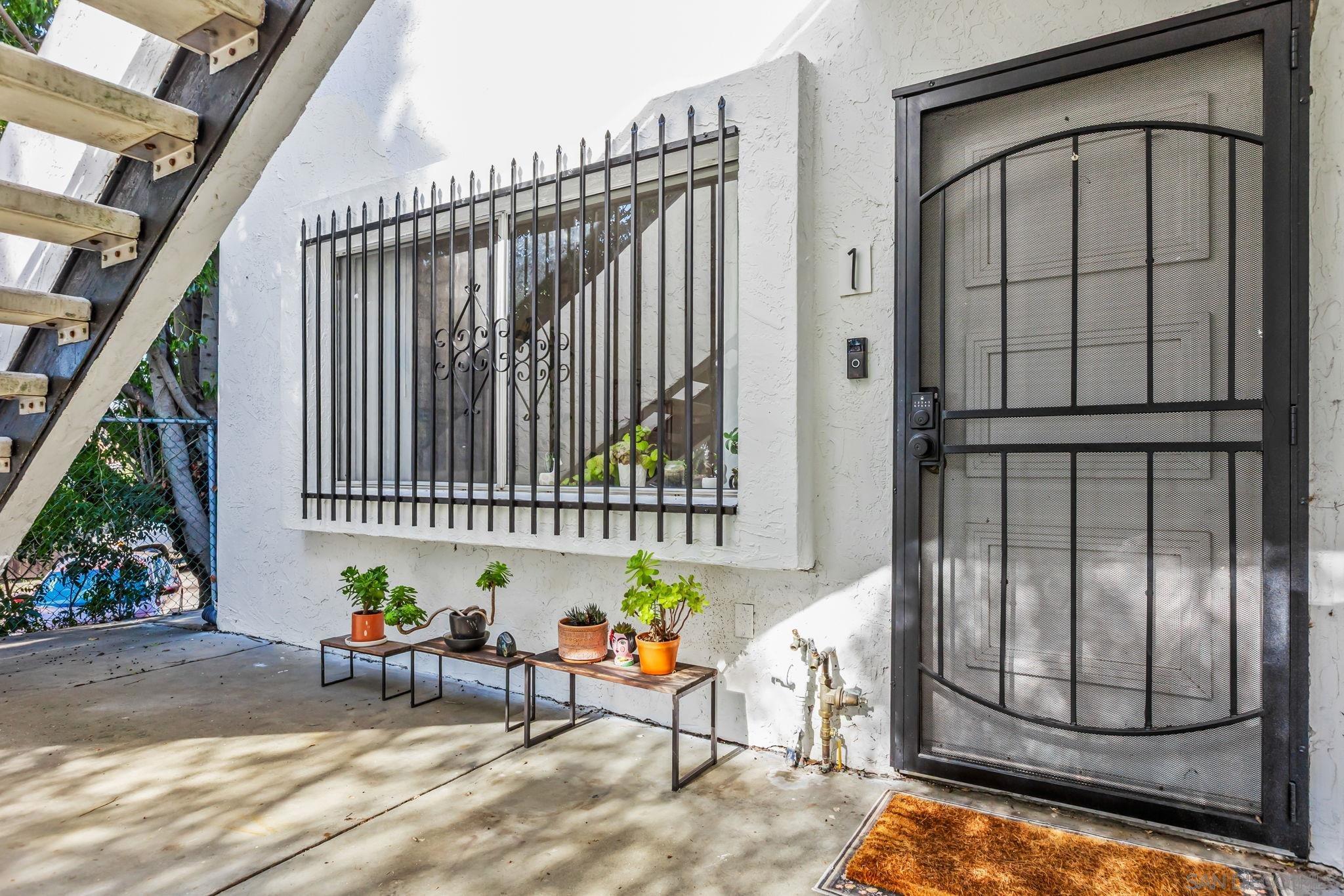 Detail Gallery Image 4 of 24 For 335  34th St  #UNIT 1,  San Diego,  CA 92102 - 2 Beds | 2 Baths